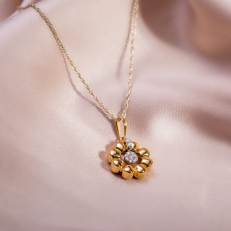 The Rise of Personalized Jewellery: Why Custom Pieces Matter