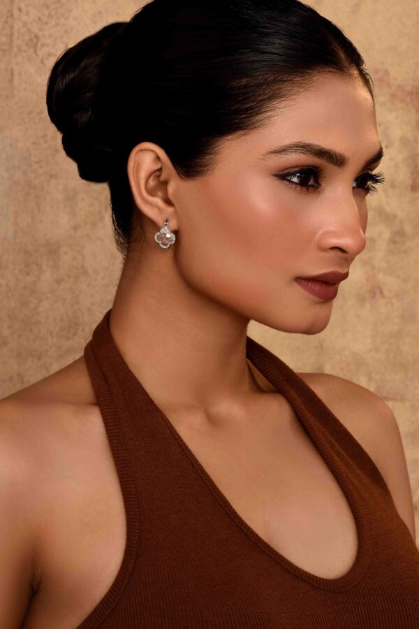 1_0251604d-31cd-4139-8af5-44600560bc0e