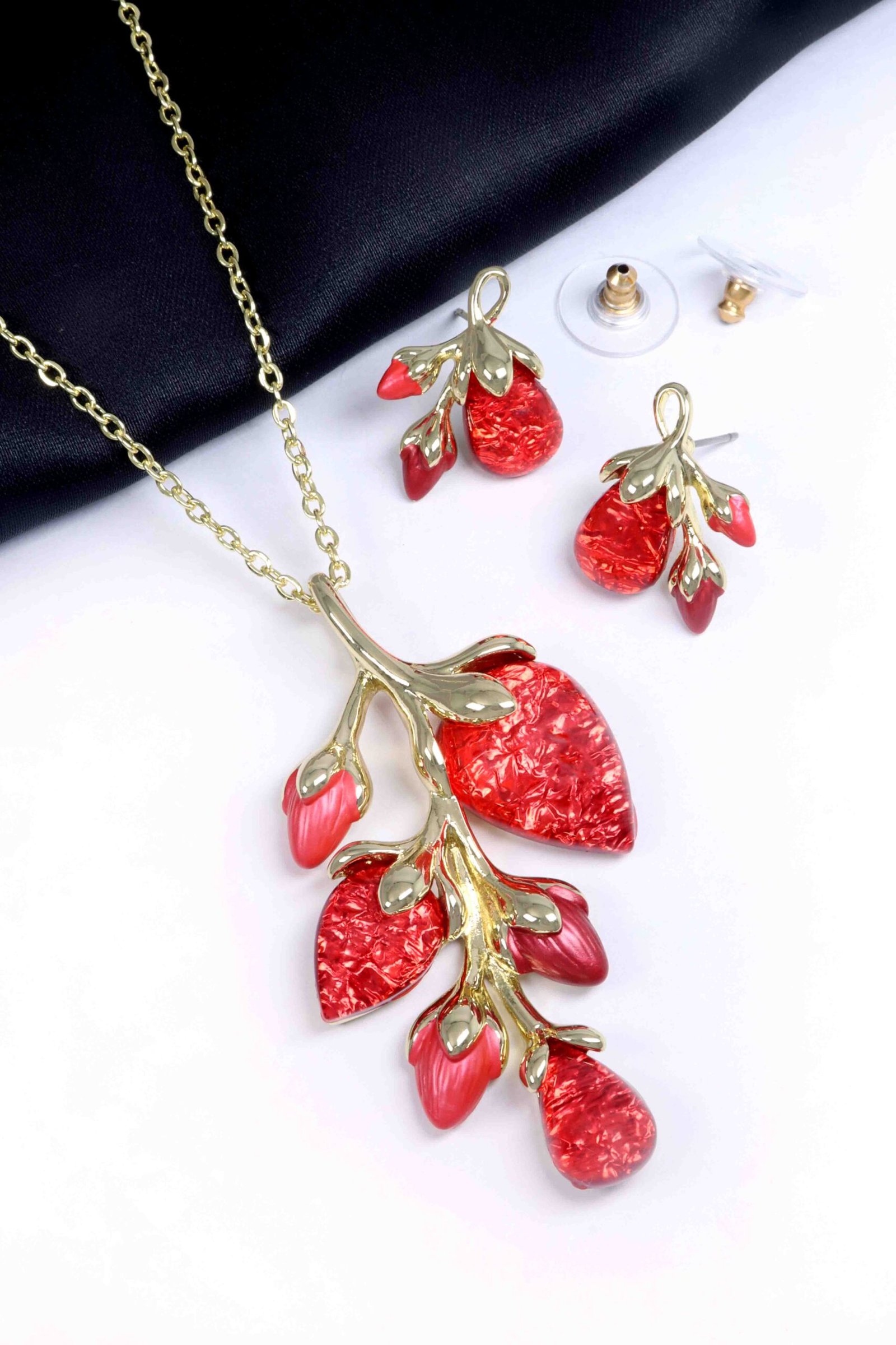 UNIHLC Crimson Bloom Set - Image 2