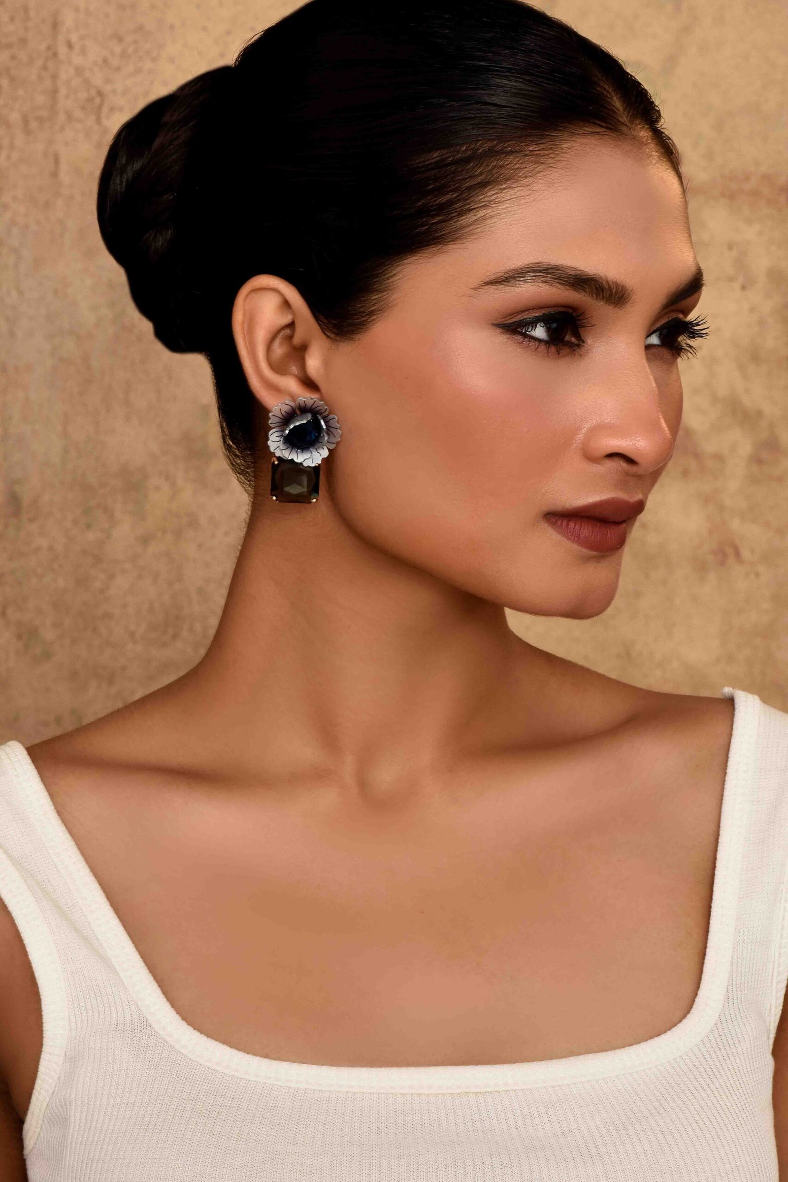 UNIHLC Midnight Floral Gem Earrings - Image 3