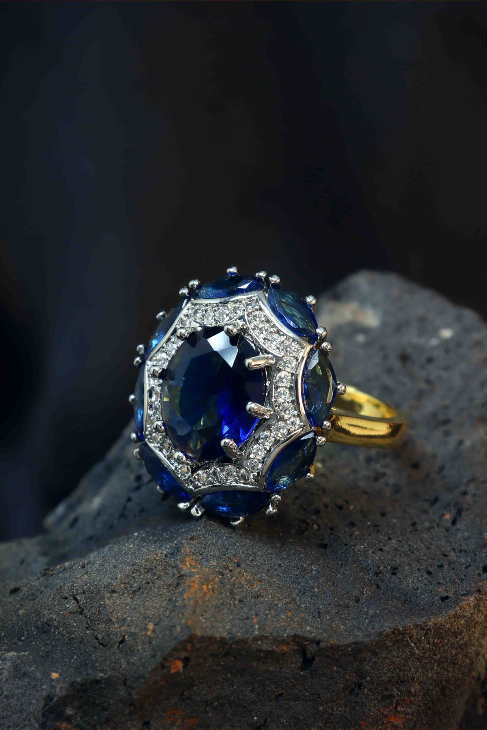 UNIHLC Royal Blue Halo Ring - Image 4