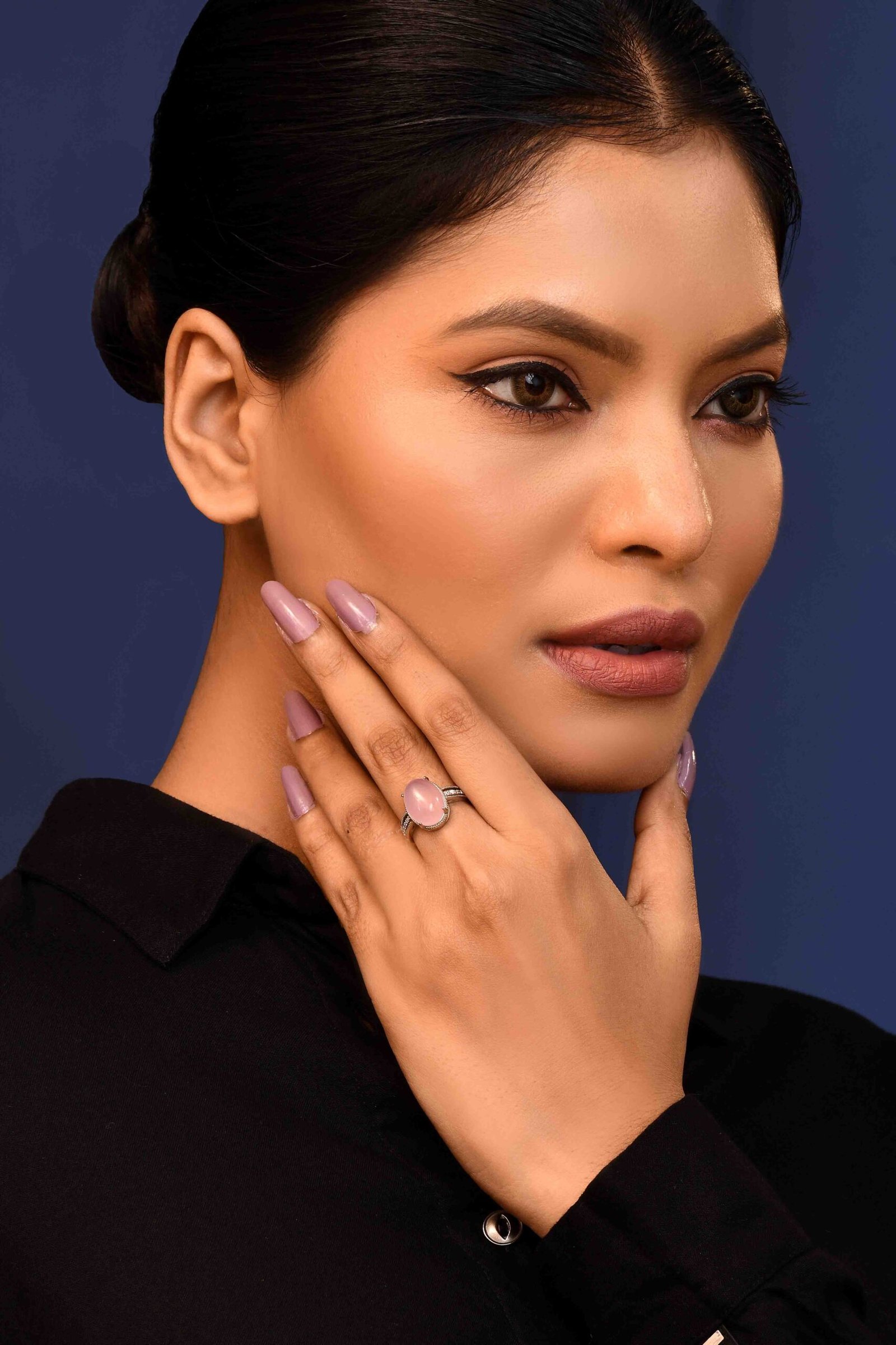 UNIHLC Blush Oval Ring - Image 3