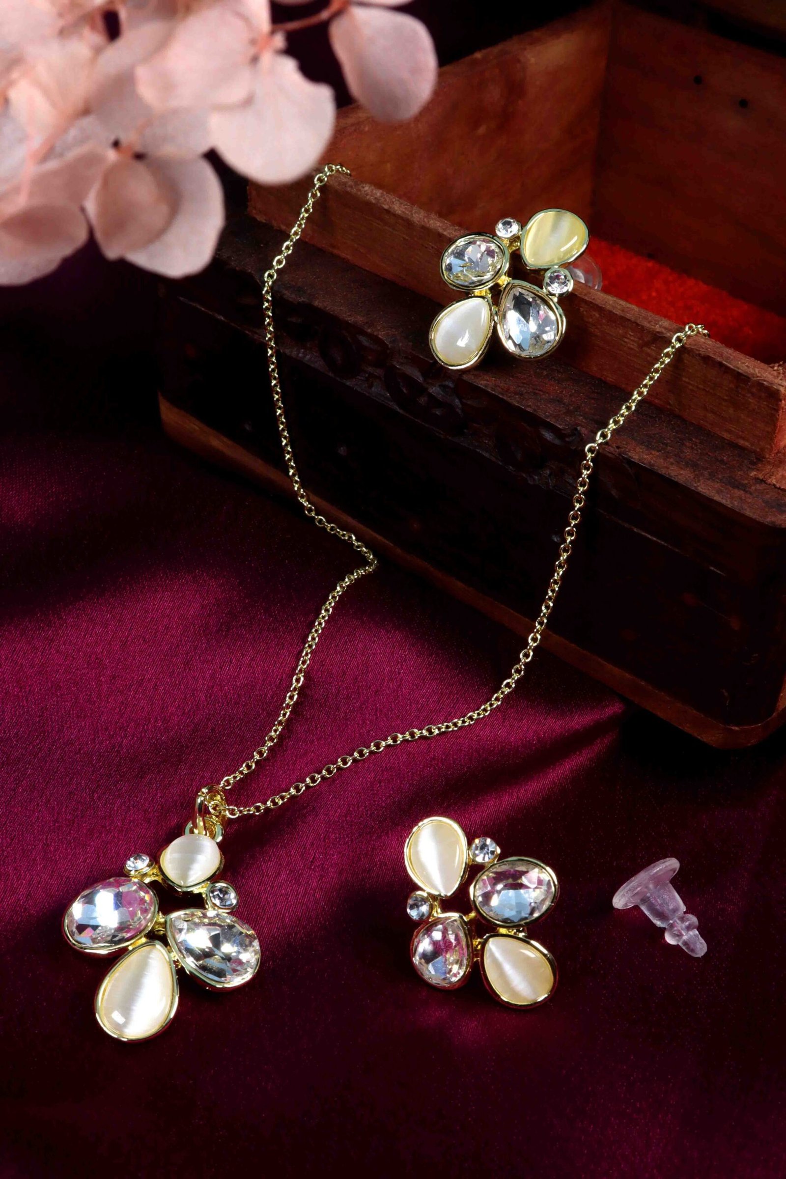 UNIHLC Petal Glow Set - Image 4