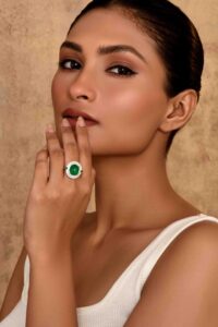 UNIHLC Enchanted Emerald Ring