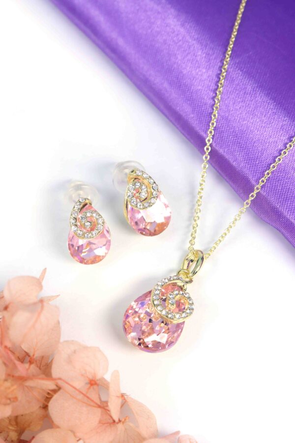 1_8fe52456-ad18-4d27-8d19-afd65b0607b3