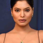 1_e7e33274-1892-4875-a01a-5ed7dfae92c2