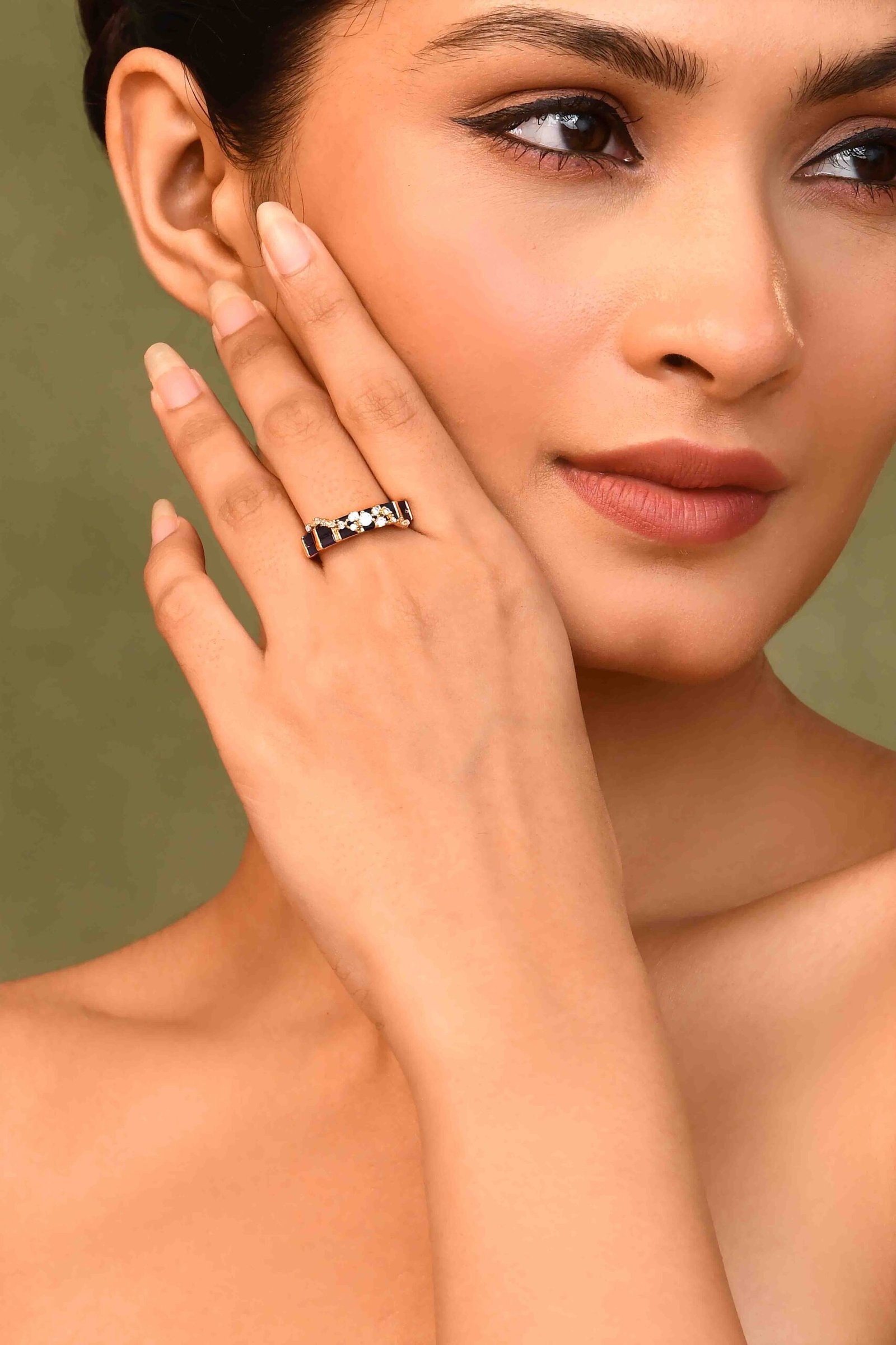 UNIHLC Sapphire Spark Band - Image 2
