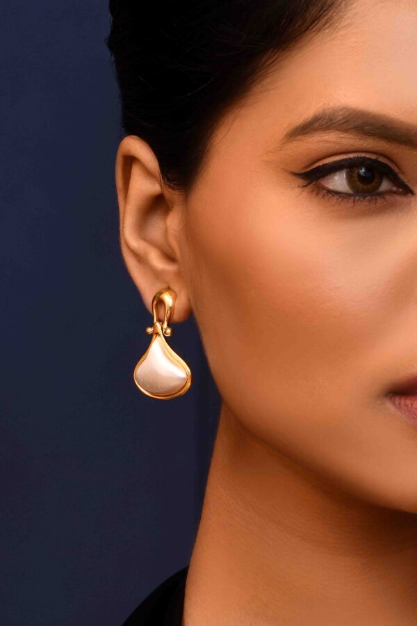 2_3b37e511-f289-4b9f-8534-9210eb6cdb4f 2_3b37e511-f289-4b9f-8534-9210eb6cdb4f