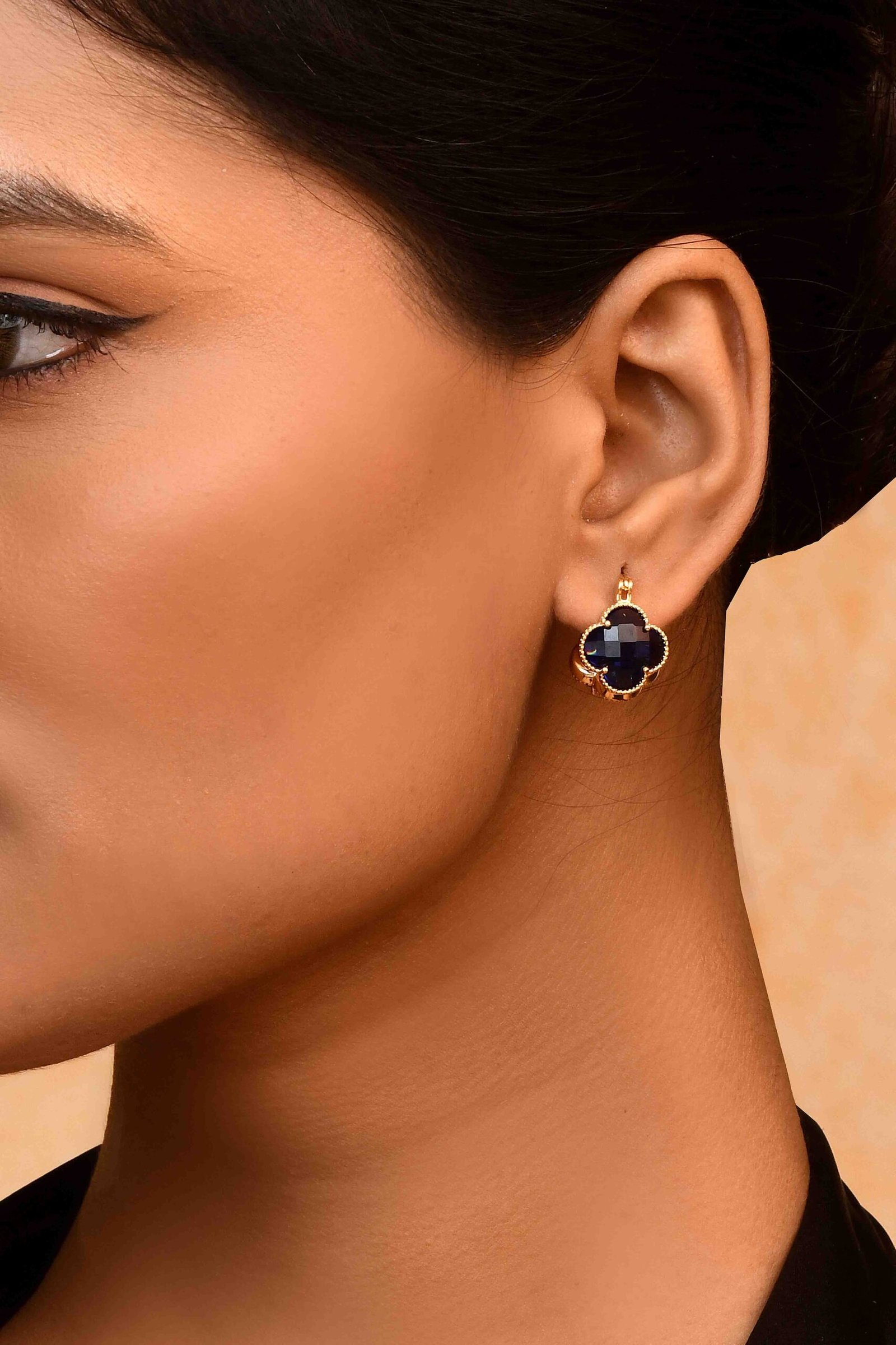 UNIHLC Royal Blue Clover Earrings - Image 2
