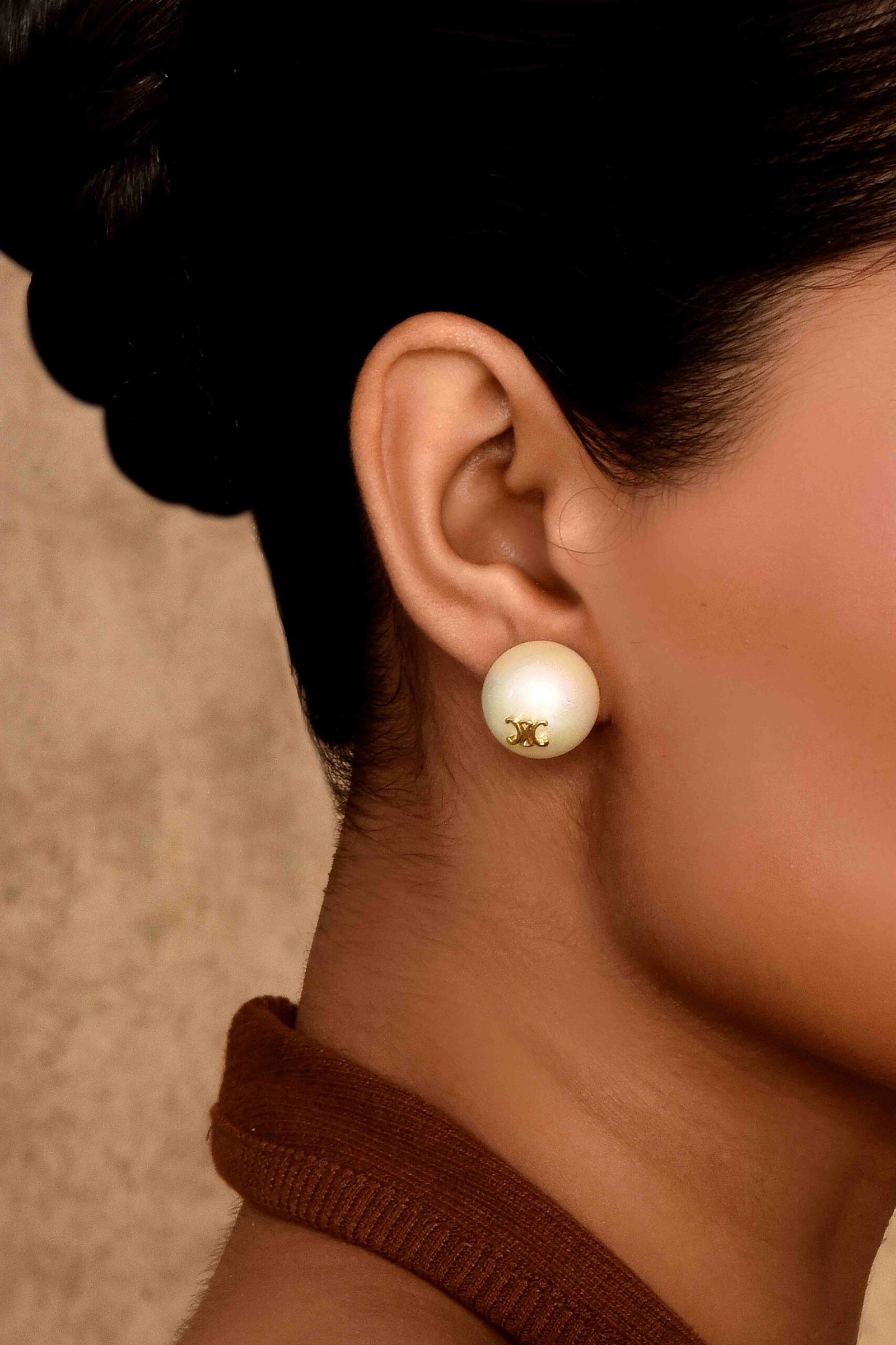 UNIHLC Pearl Initial Studs
