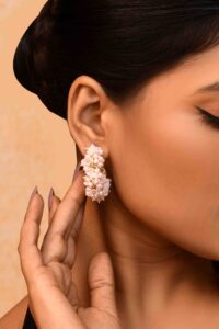 UNIHLC Blush Pearl Bloom Hoops