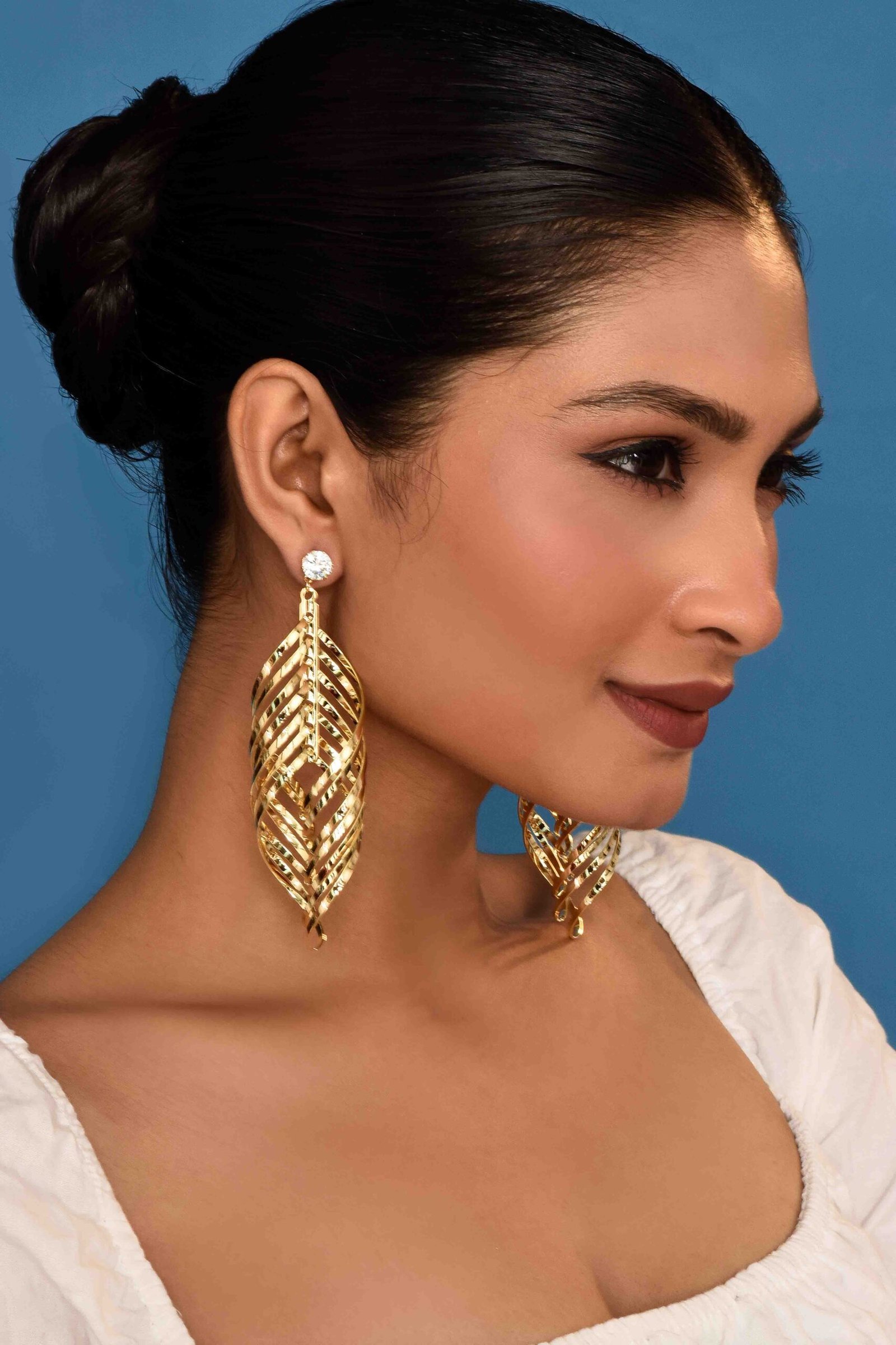 UNIHLC Golden Leaf Danglers - Image 2