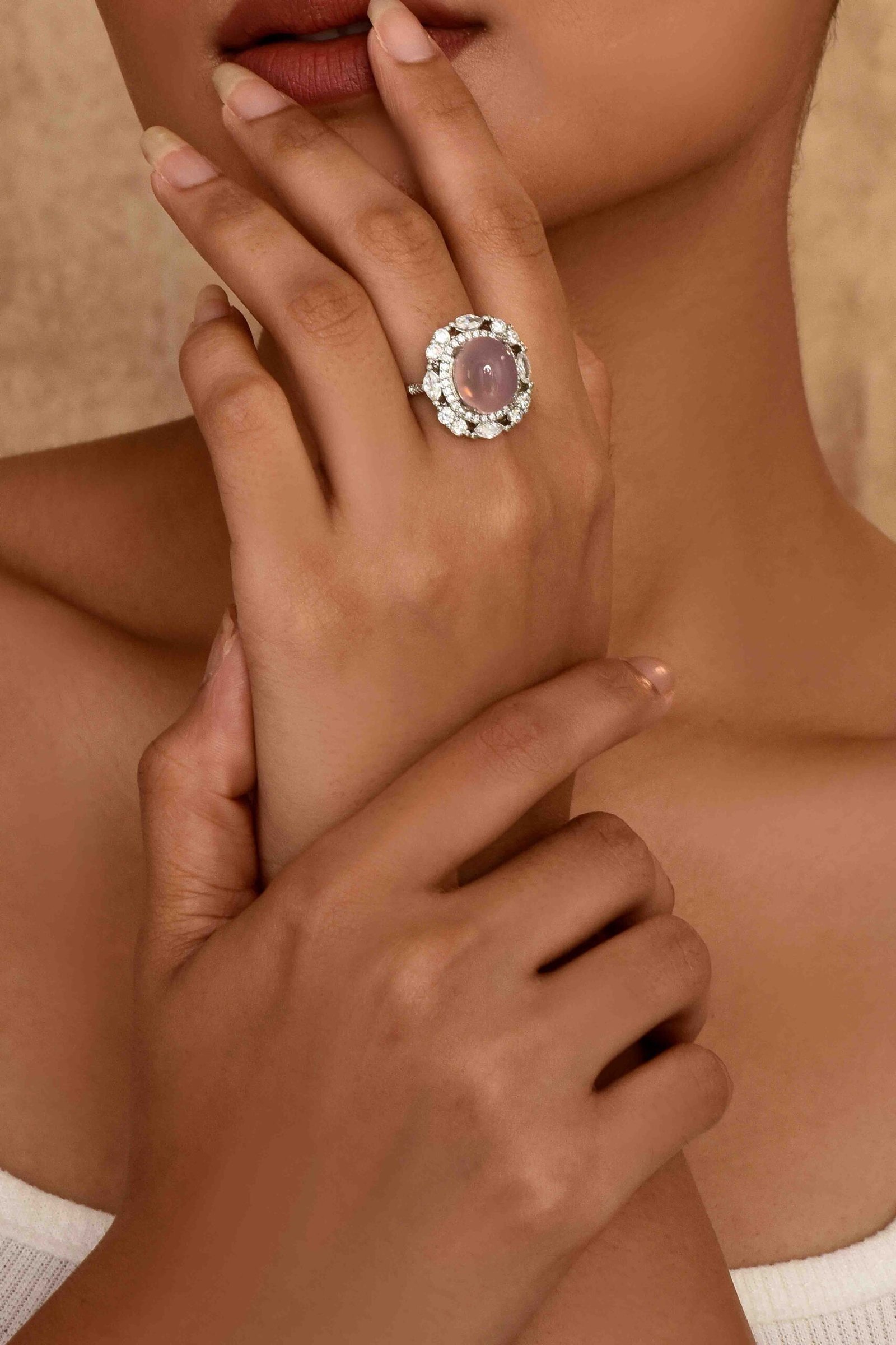 UNIHLC Petal Glow Ring - Image 2