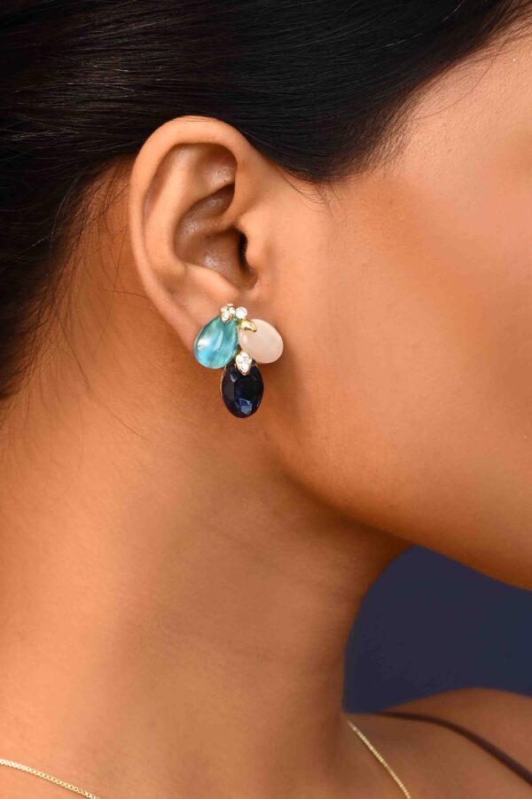 2_fe56759c-50e0-4780-af75-740ddfe67322