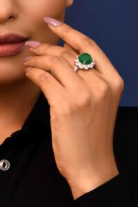 UNIHLC Radiant Green Ring