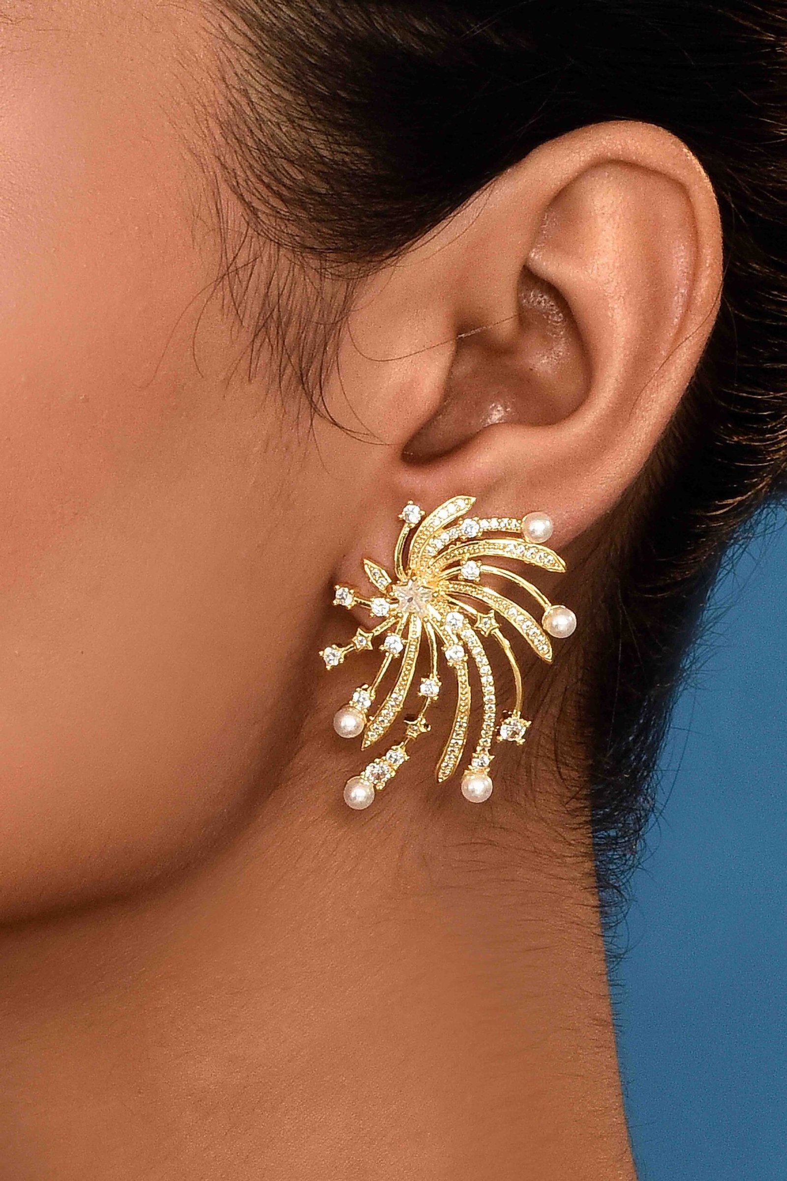 UNIHLC Celestial Starburst Earrings - Image 3