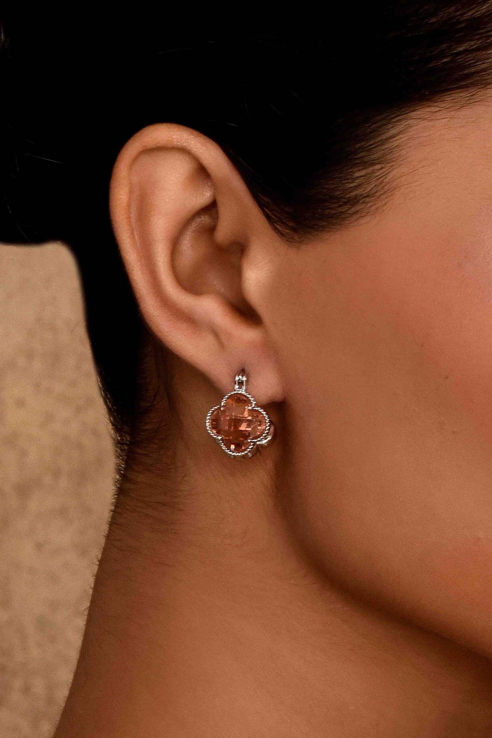 UNIHLC Blush Clover Drops - Image 3