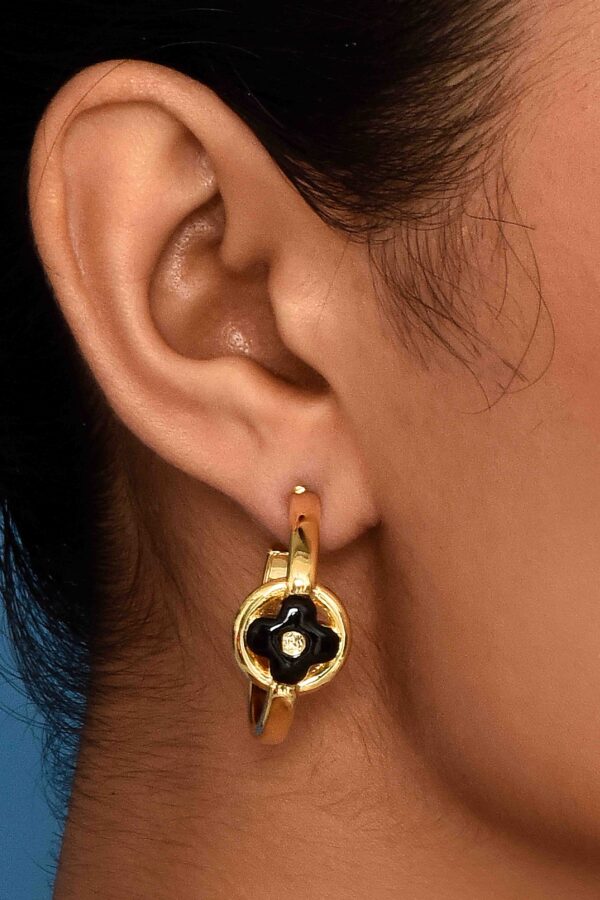 3_8e361b19-7d4d-4b73-ad40-ce12c53b254c