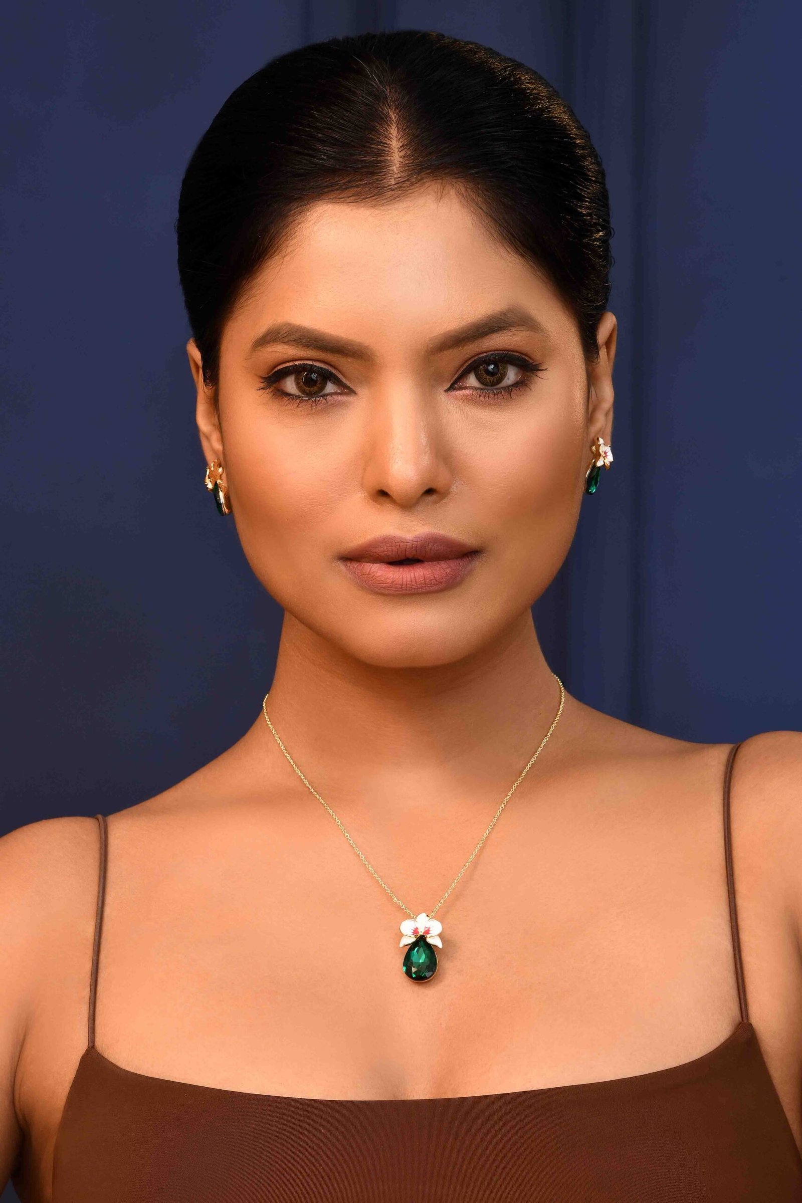 UNIHLC Bold Emerald Bloom Set - Image 3