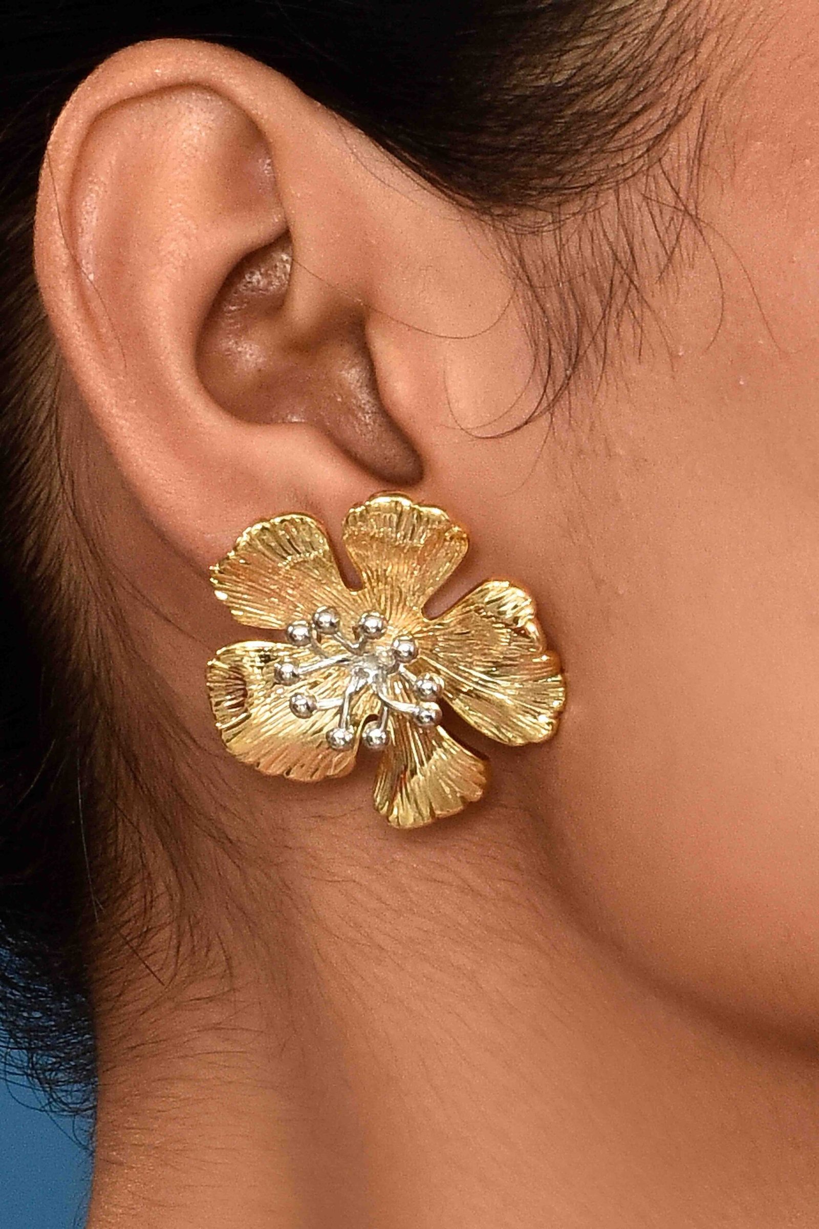 UNIHLC Luxe Petal Floral Earrings - Image 3