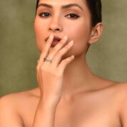 3_e2a39225-e651-42cc-bb2c-9700e47b3bd9