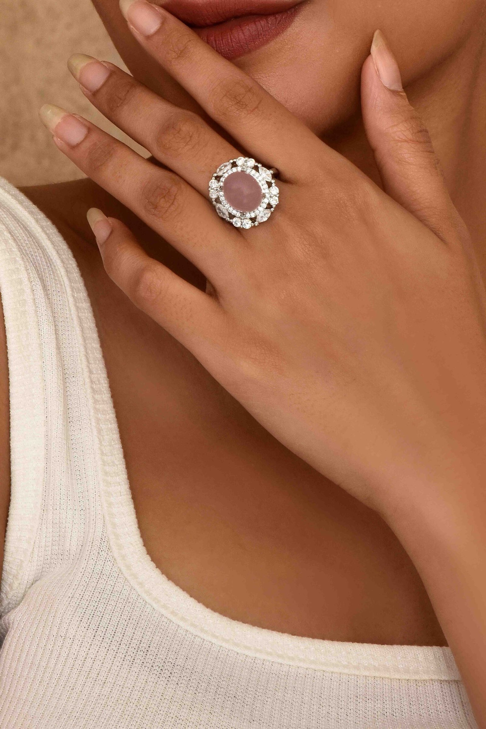 UNIHLC Petal Glow Ring - Image 3