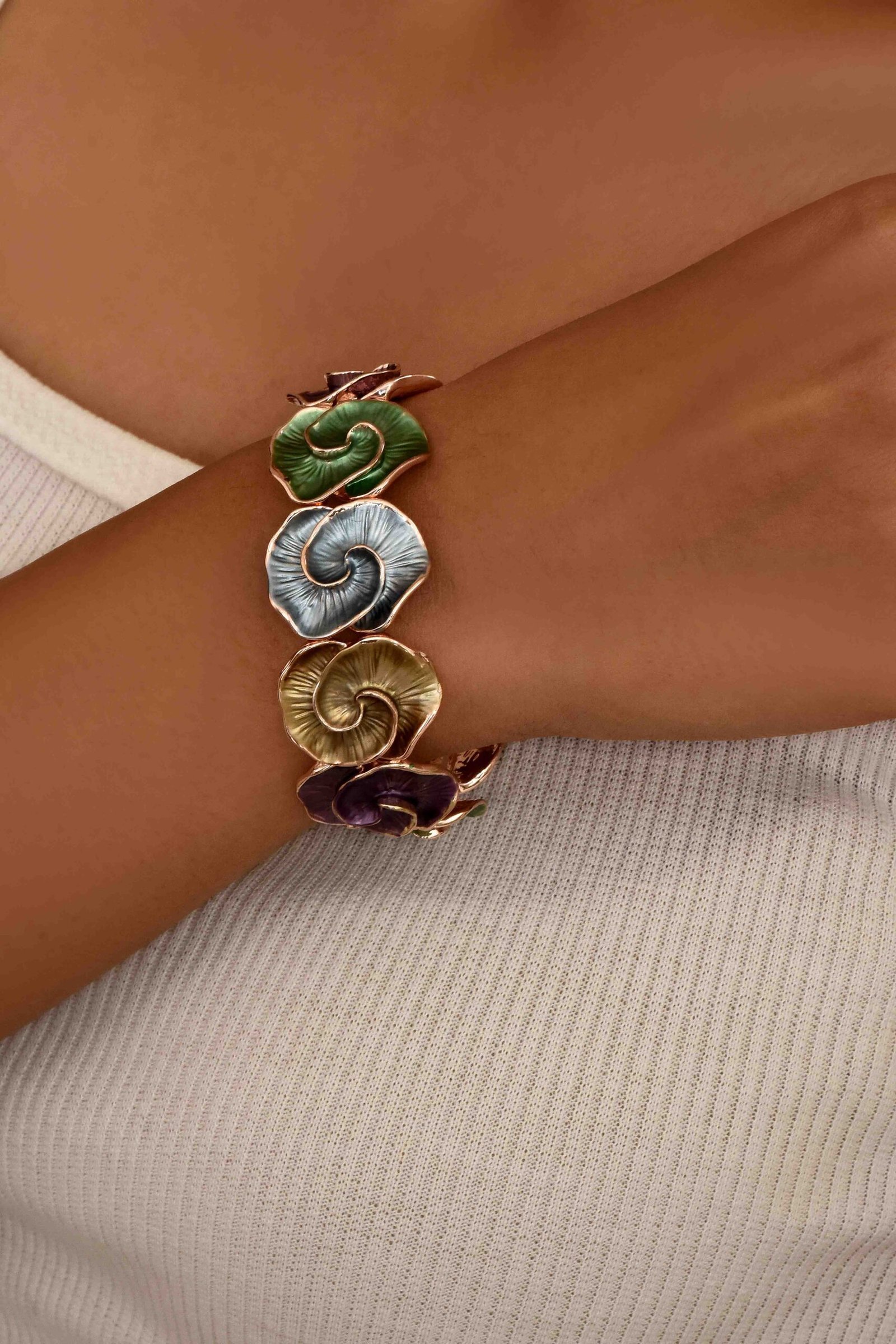 UNIHLC Garden Bloom Bangle - Image 3