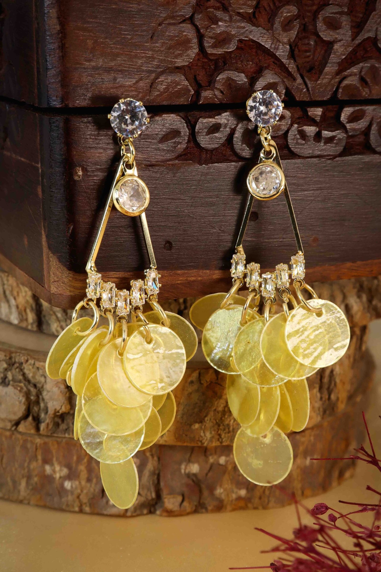 UNIHLC Yellow Sequin Dangle - Image 4