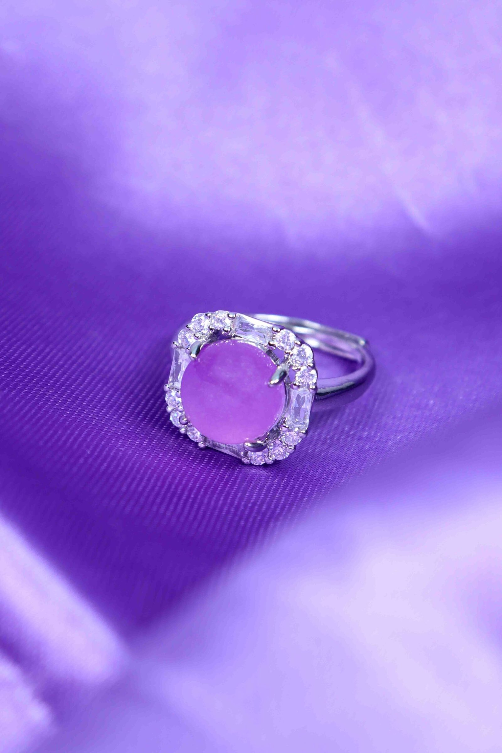 UNIHLC Lavender Halo Ring - Image 4