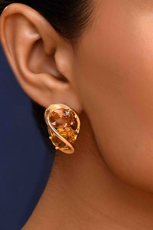 4_2465c11d-26ef-4988-b39a-b53a0893bc7b