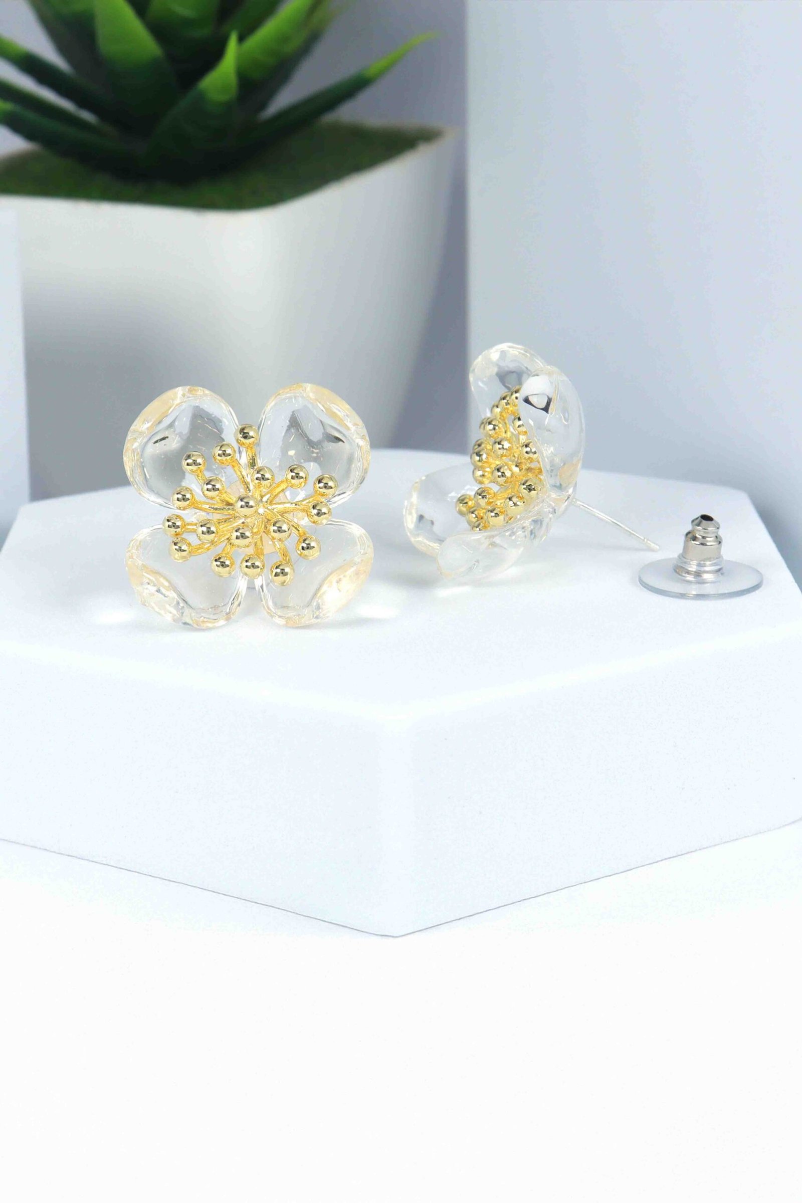 UNIHLC Clear Floral Bloom Studs - Image 4