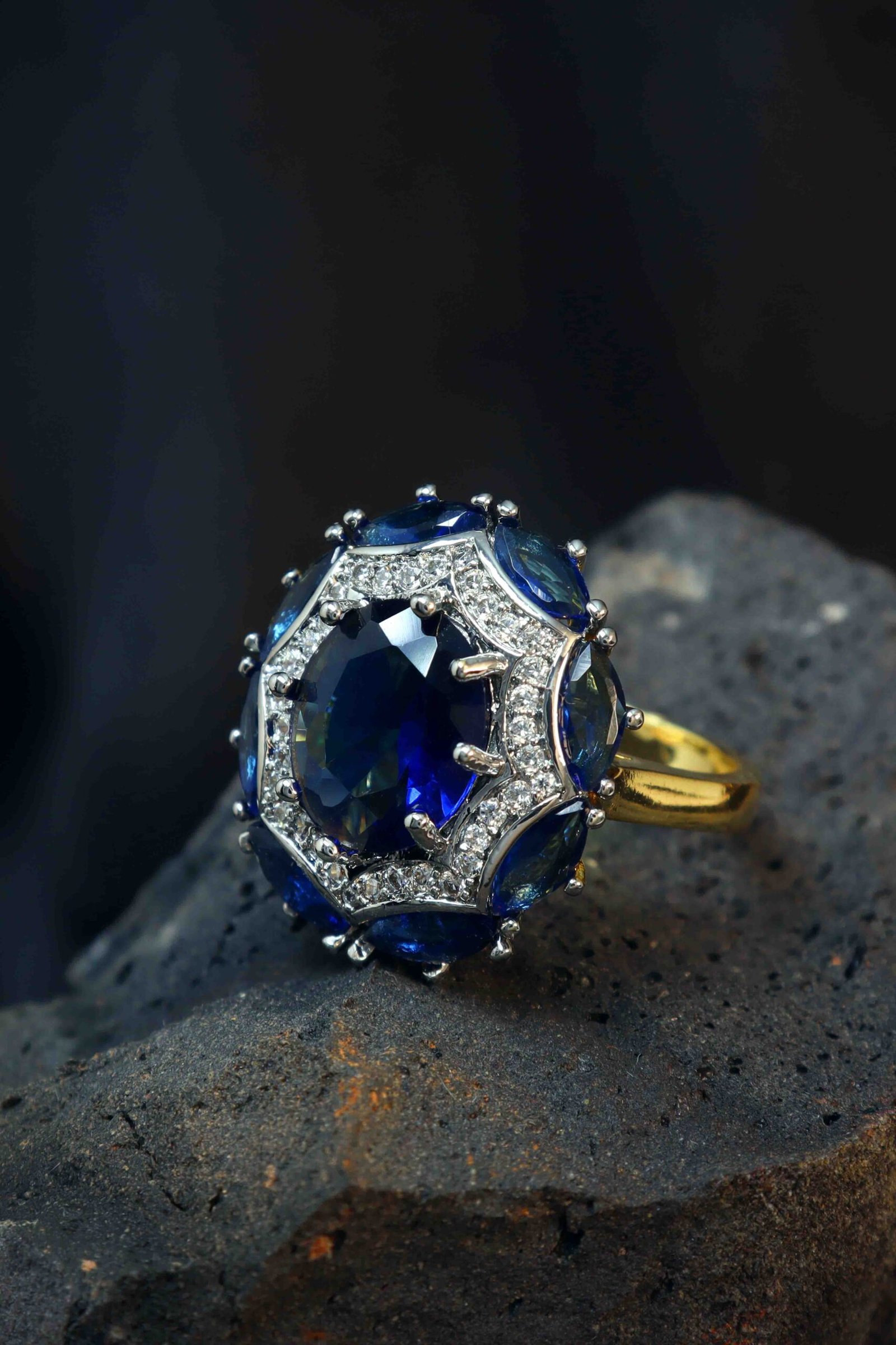 UNIHLC Royal Blue Halo Ring - Image 4