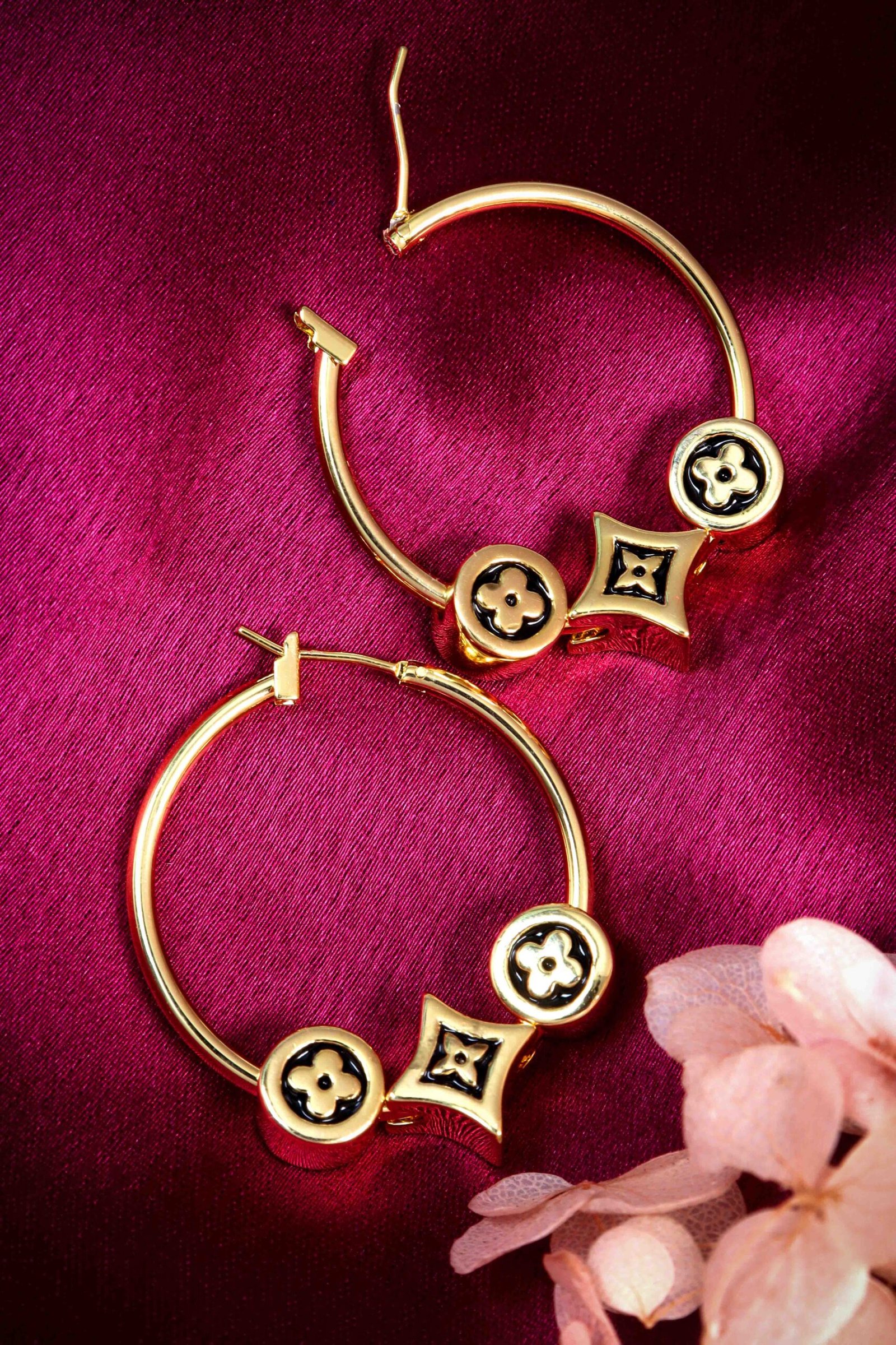 UNIHLC Luxe Emblem Hoops - Image 4