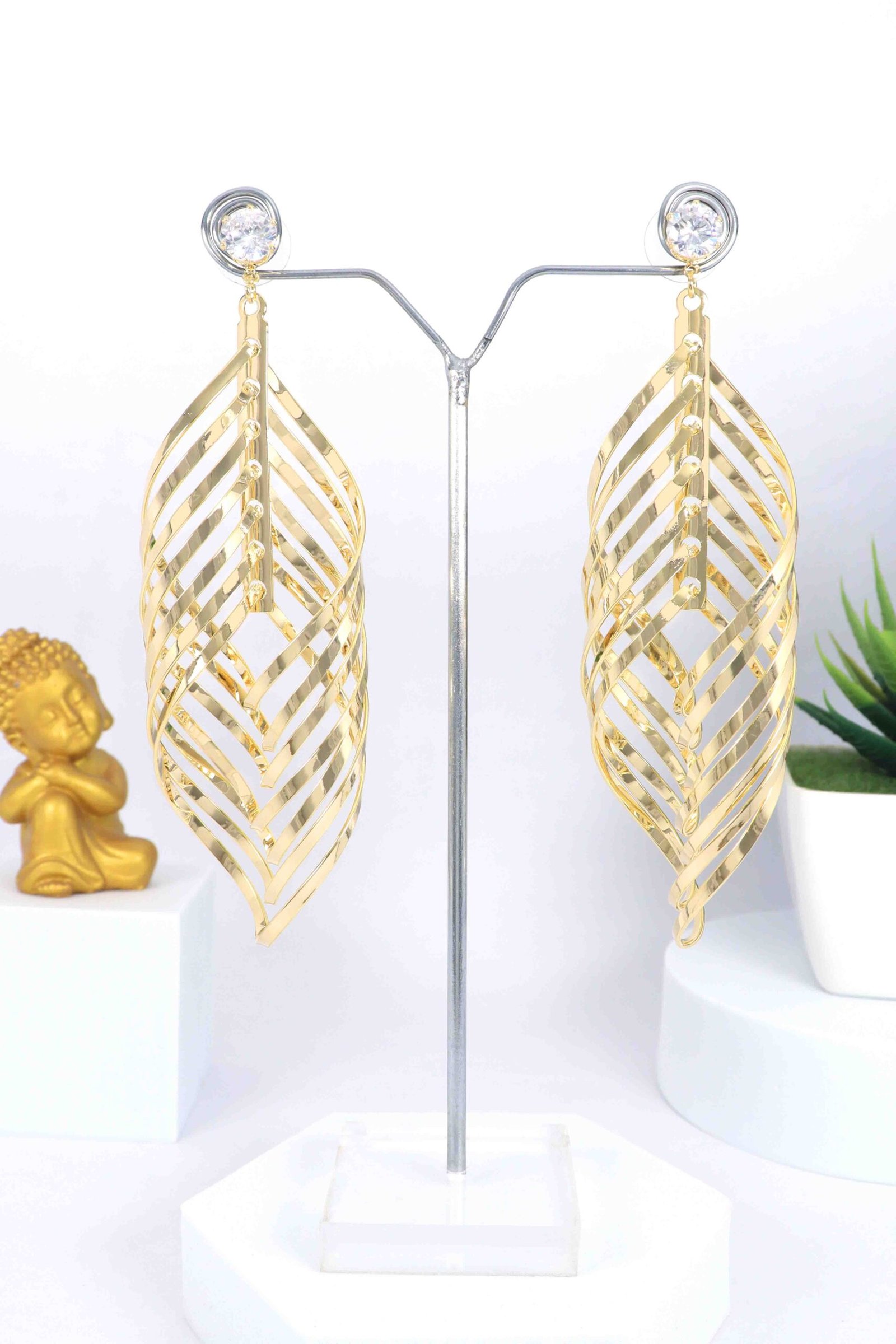 UNIHLC Golden Leaf Danglers - Image 4
