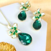 4_878c2b29-9400-41aa-acd8-bd3e05115dcd