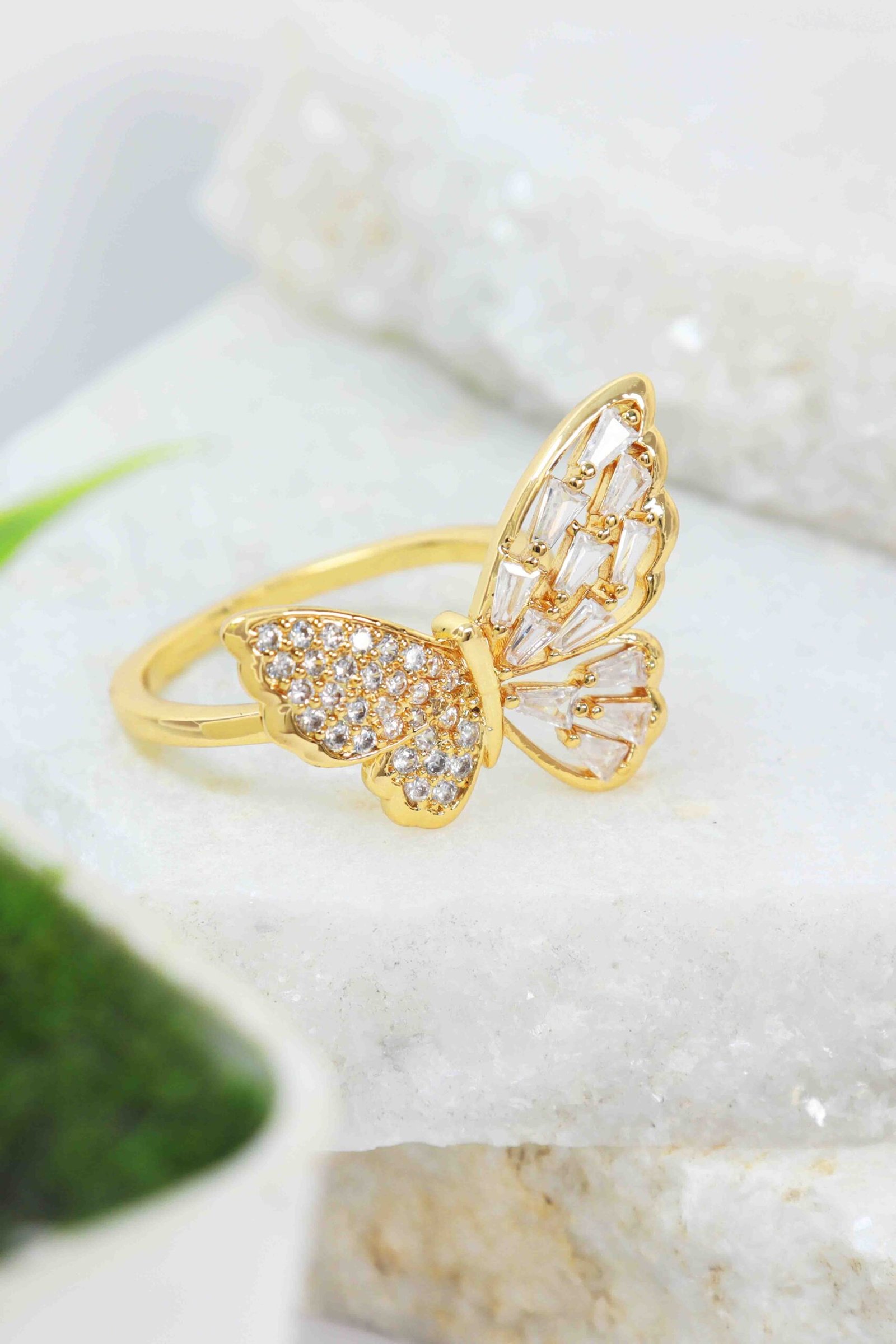 UNIHLC Gold Butterfly Ring - Image 4