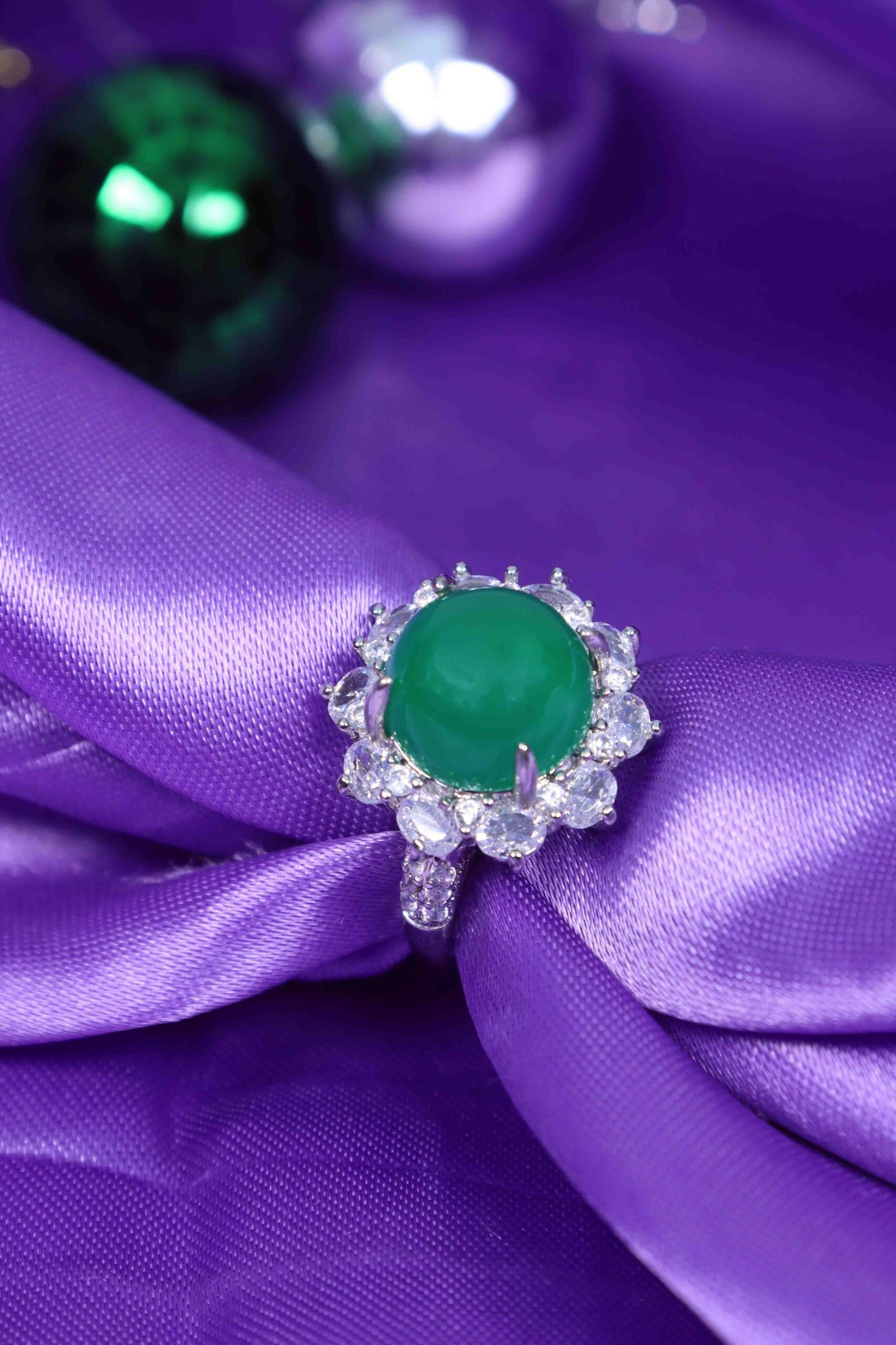 UNIHLC Radiant Green Ring - Image 4