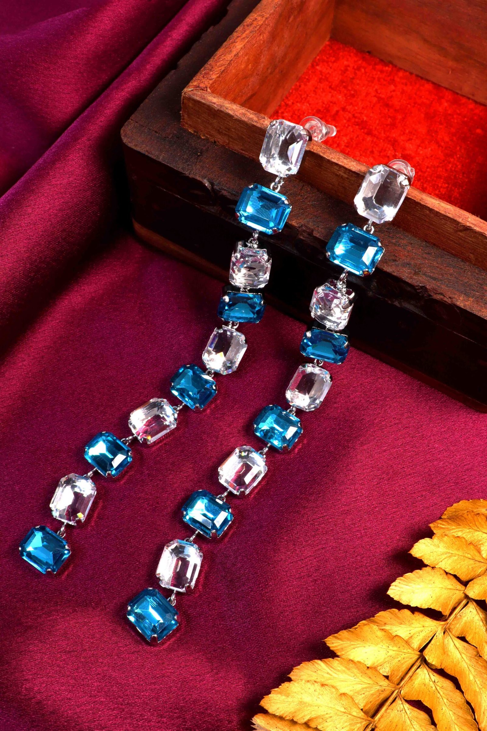 UNIHLC Ocean Prism Danglers - Image 4