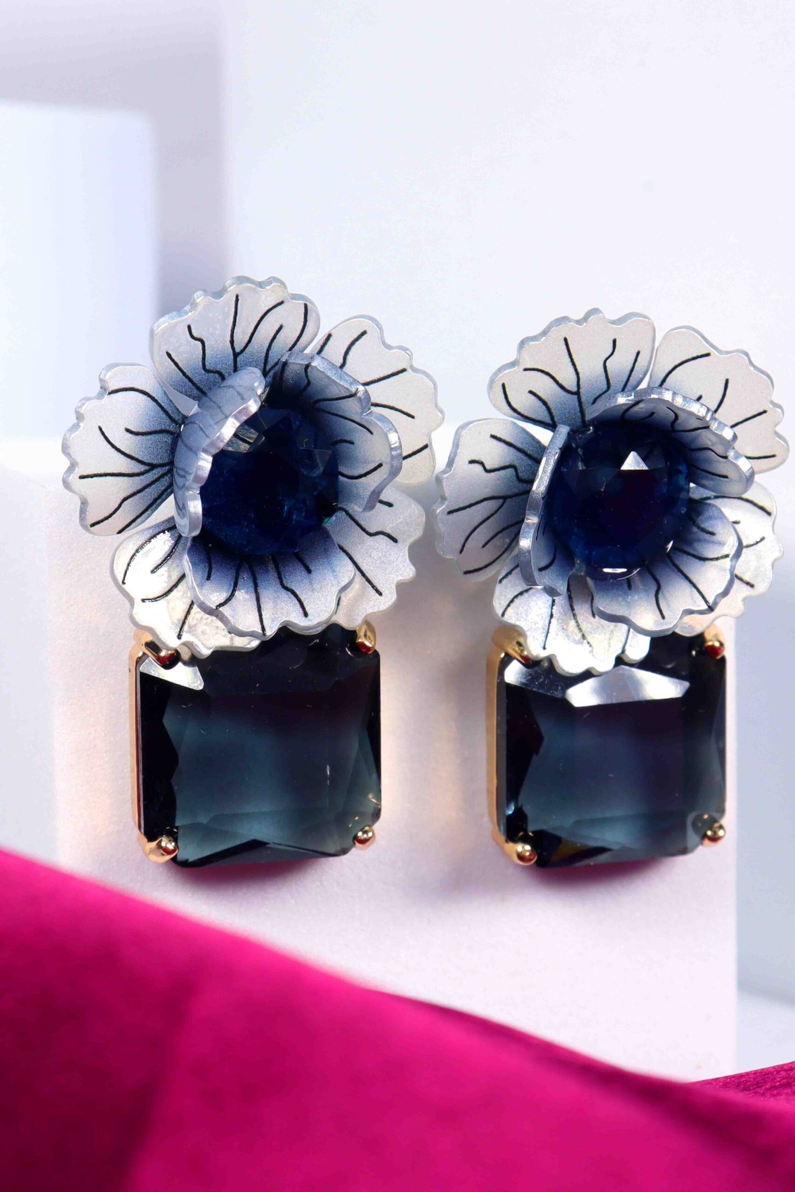 UNIHLC Midnight Floral Gem Earrings - Image 4