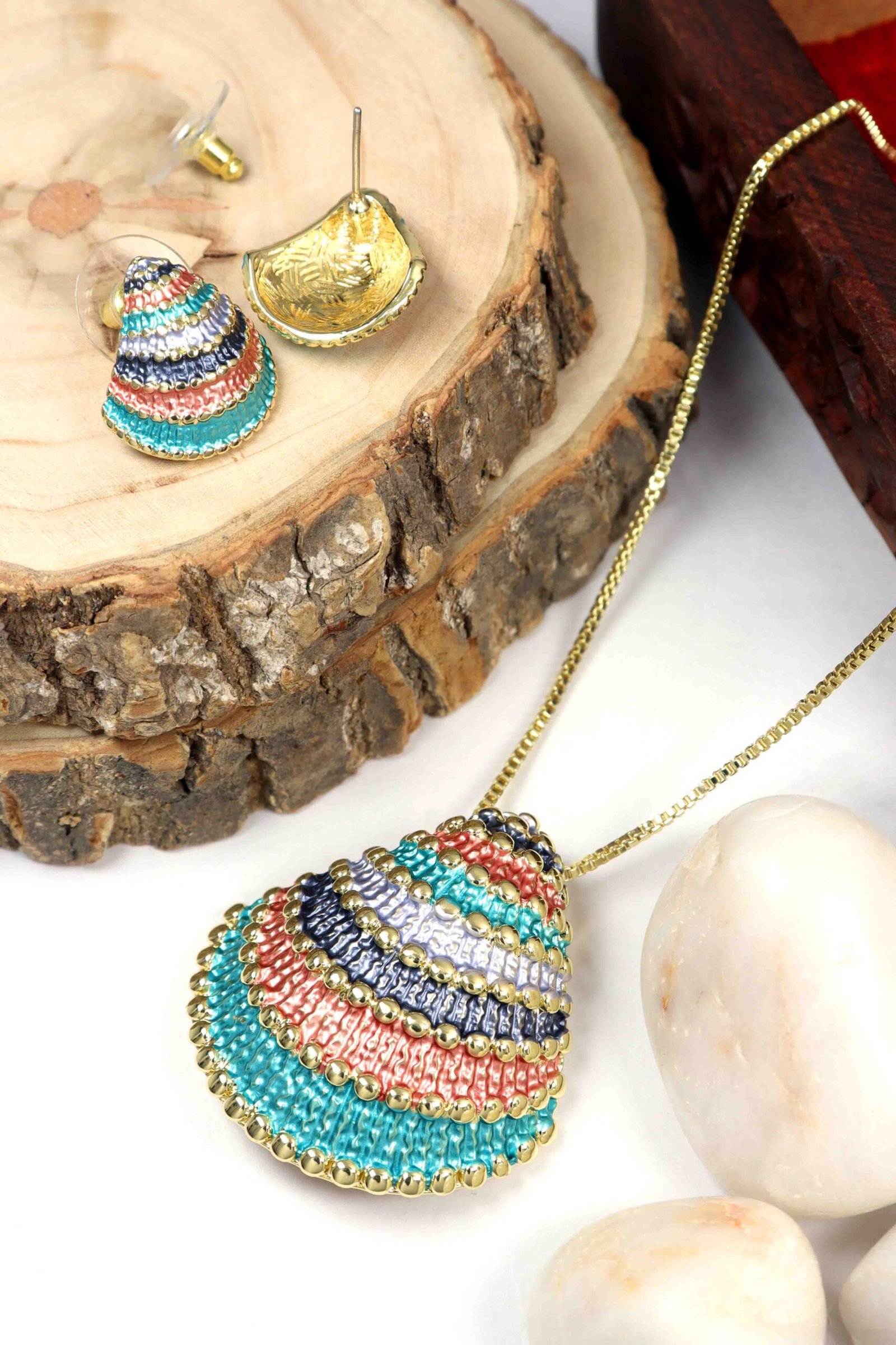 UNIHLC Boho Seashell Pendant Set - Image 4