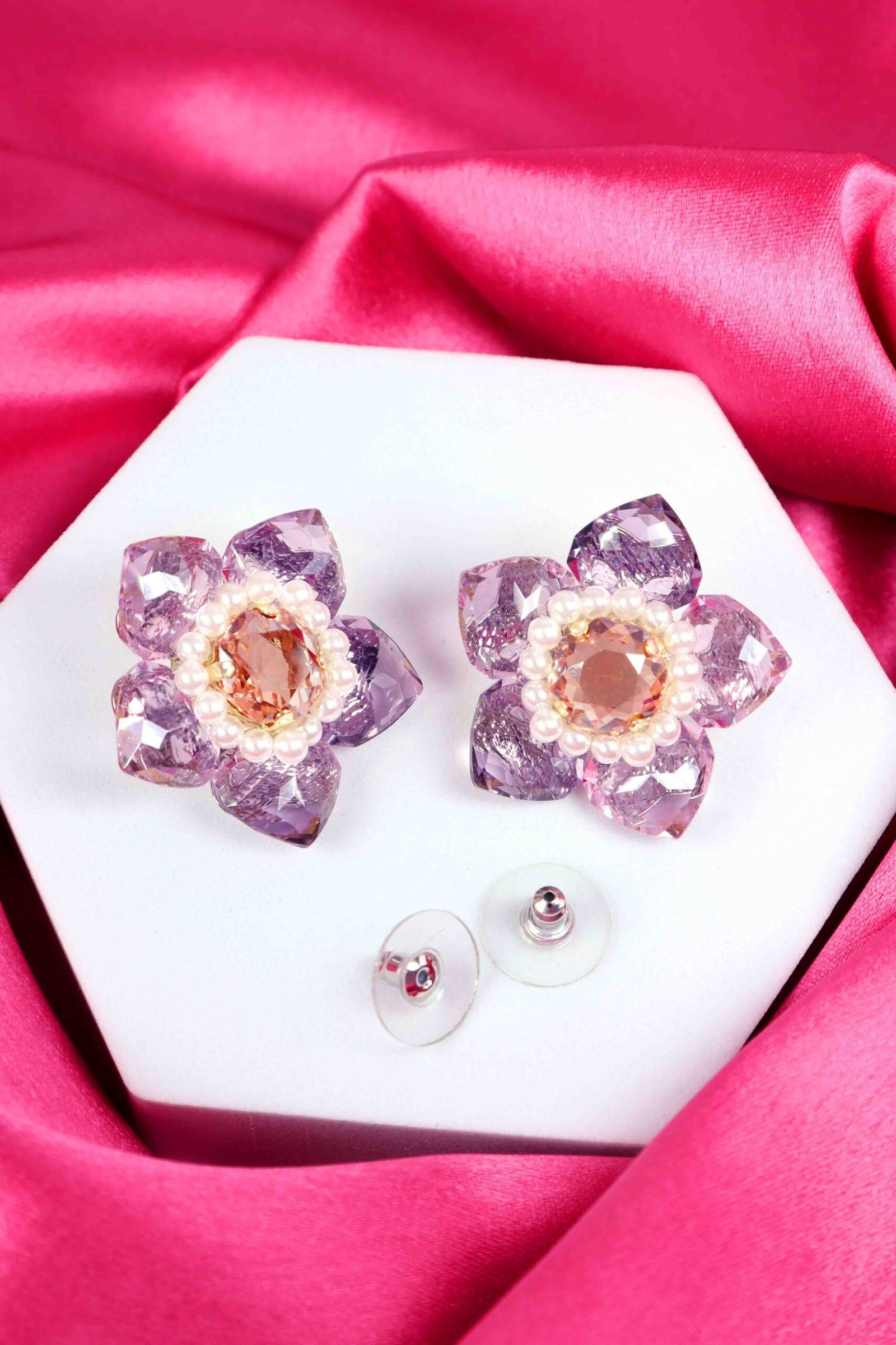 UNIHLC Lilac Bloom Pearl Earrings - Image 4