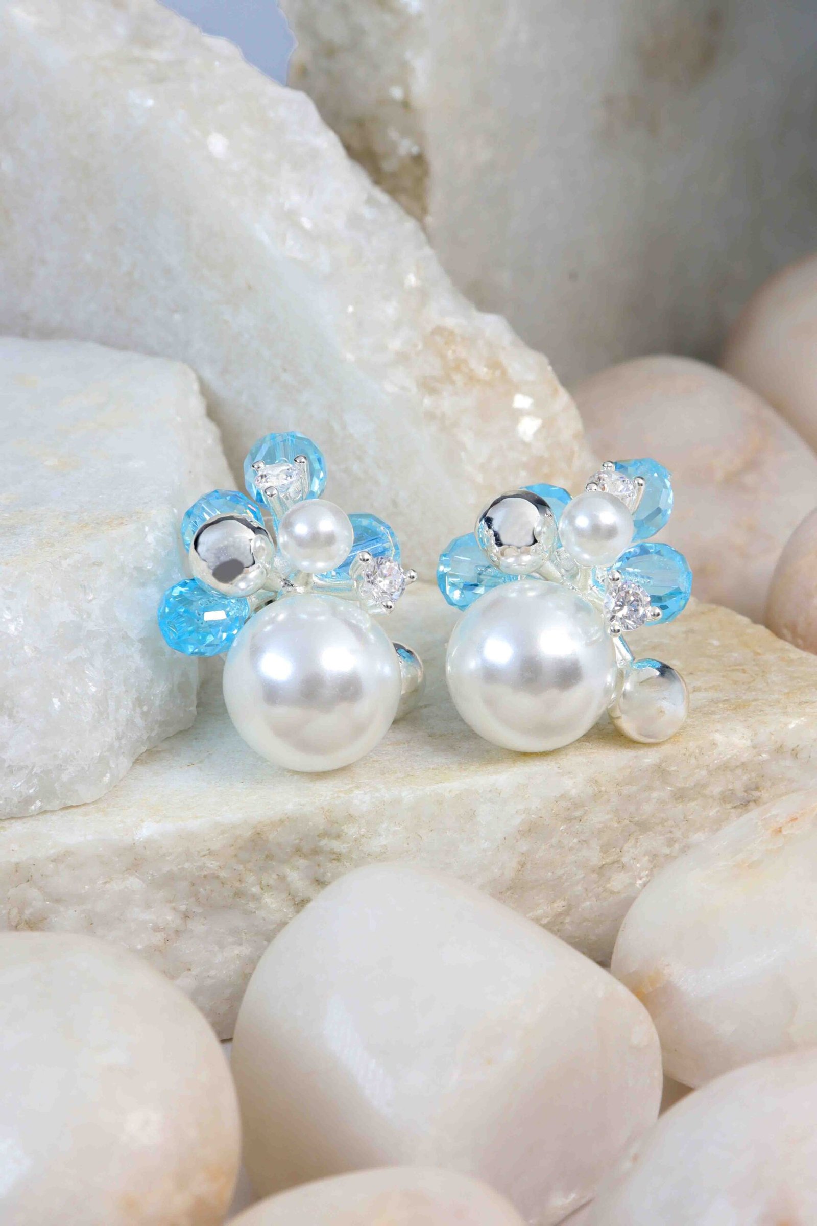 UNIHLC Blue Pearl Cluster Studs - Image 4