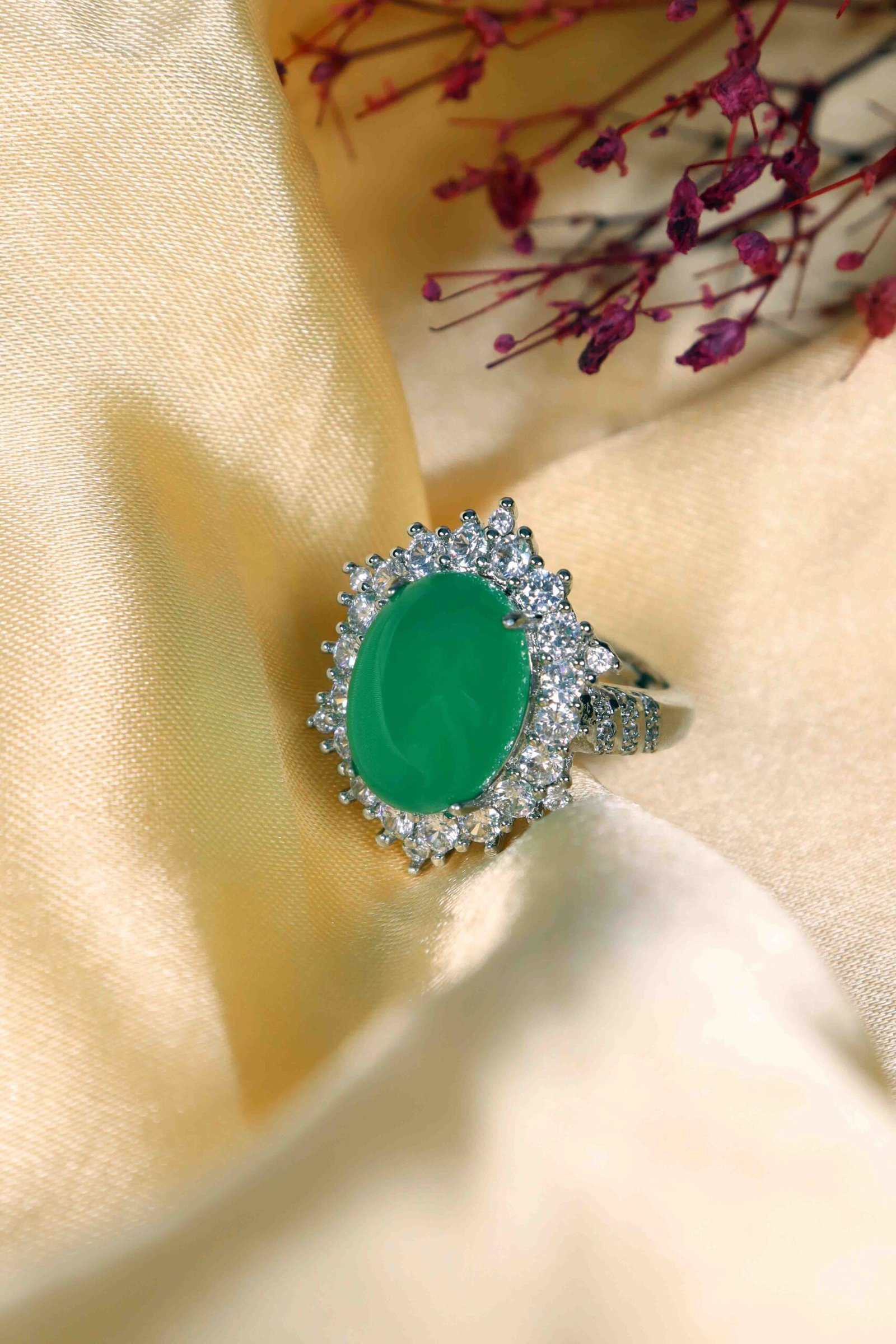 UNIHLC Emerald Daze Ring - Image 4