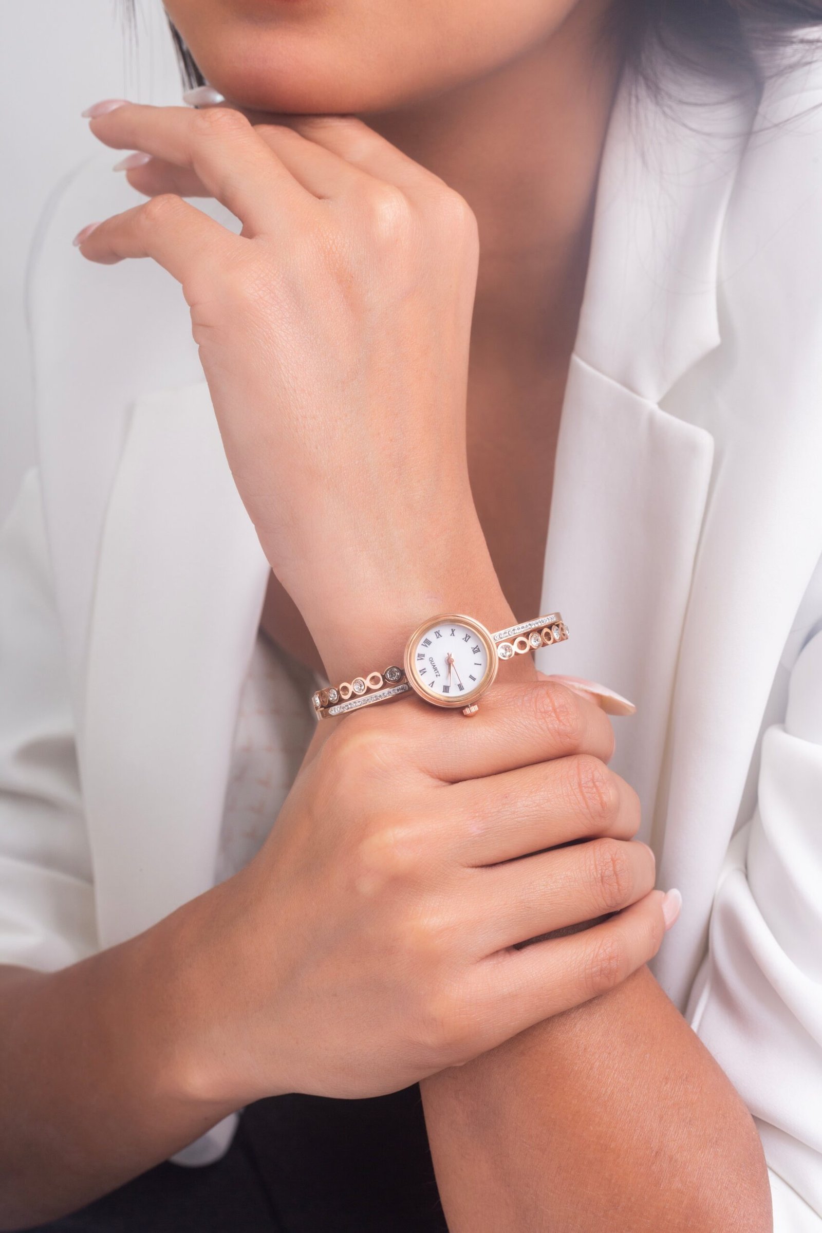 UNIHLC Crown Crystal Watch