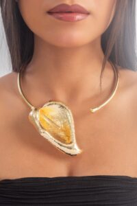 UNIHLC Stylish Leaf Necklace