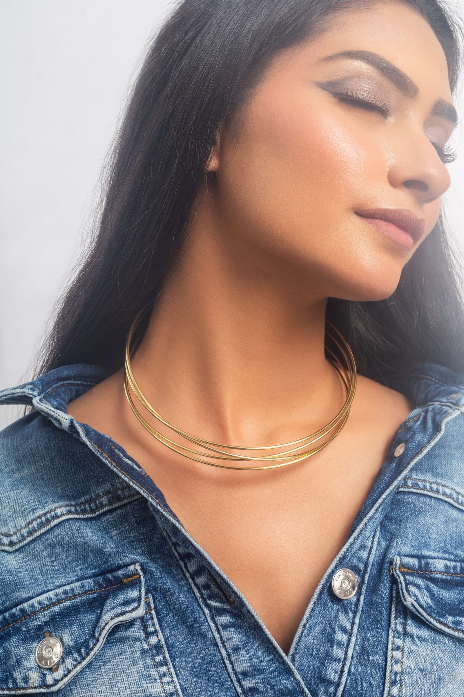 UNIHLC Golden Twist Moon Curves
