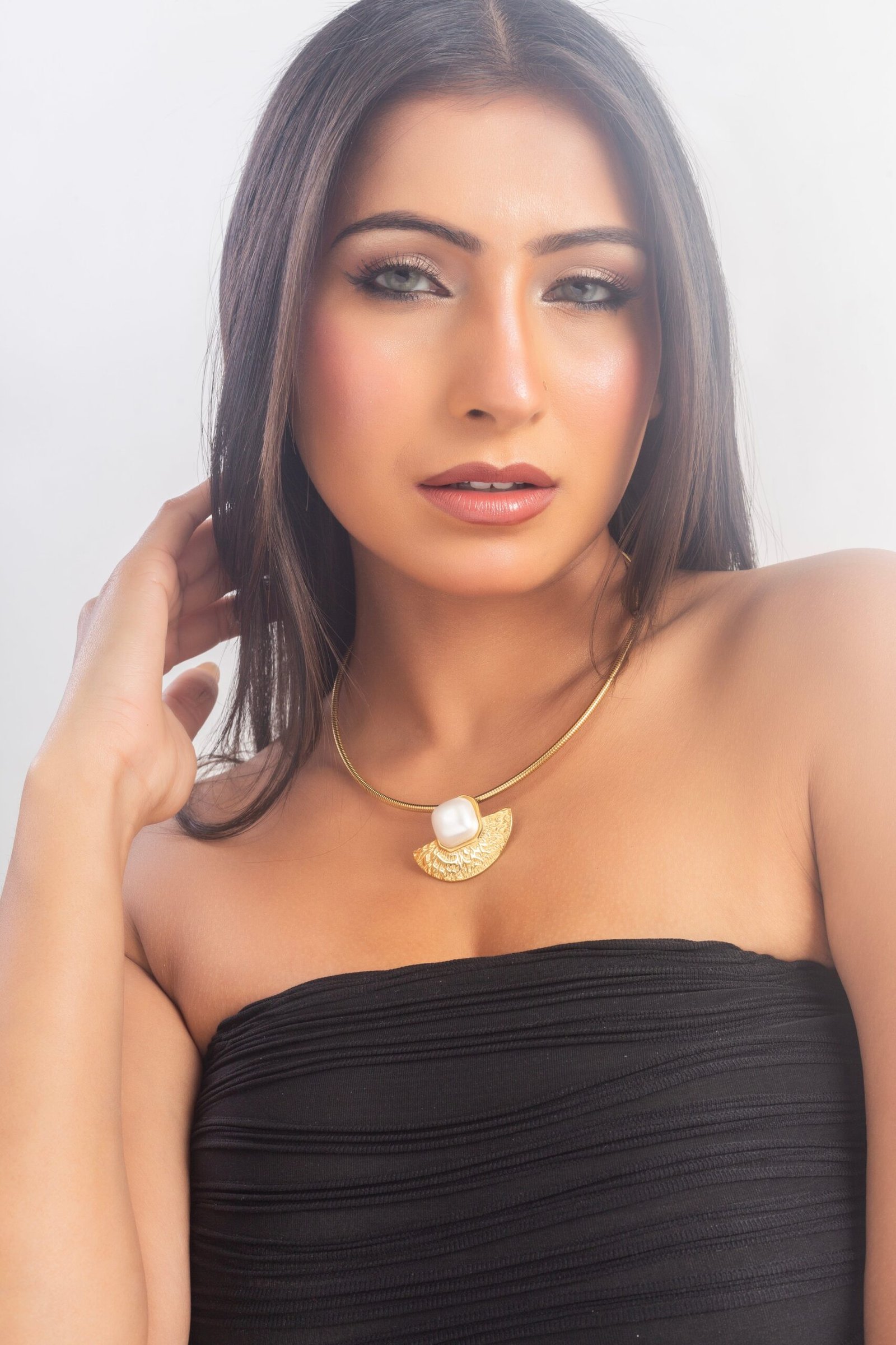 UNIHLC Pearl Abstract Chain - Image 2