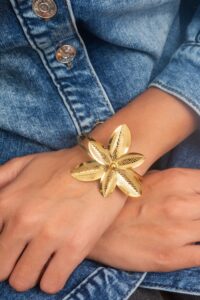 UNIHLC Golden Bloom Cuff