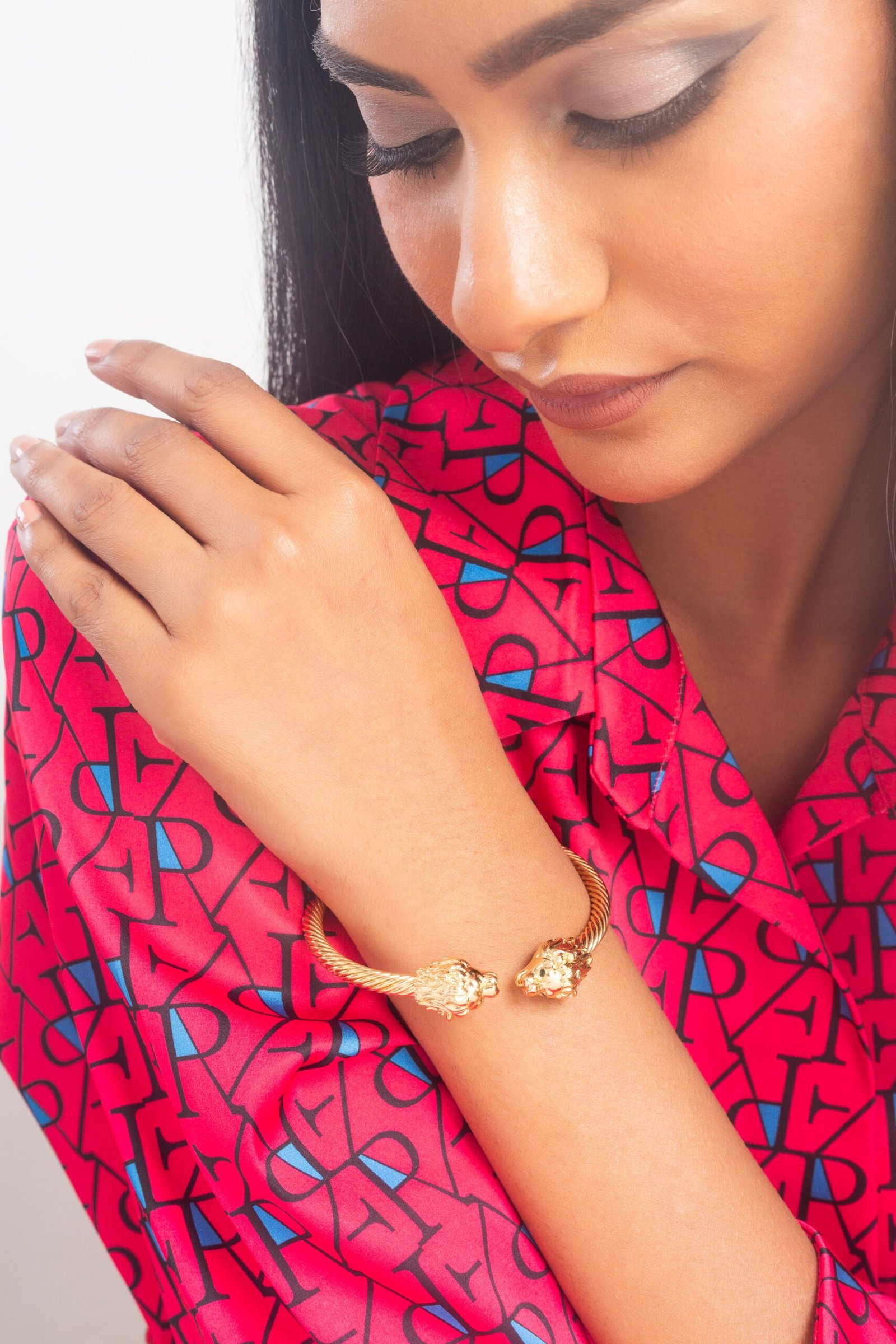 UNIHLC Golden Roaring Bracelet - Image 3