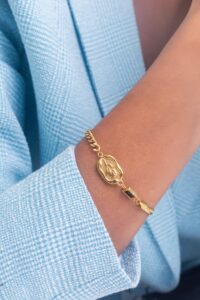 UNIHLC Gold Bloom Bracelet Watch
